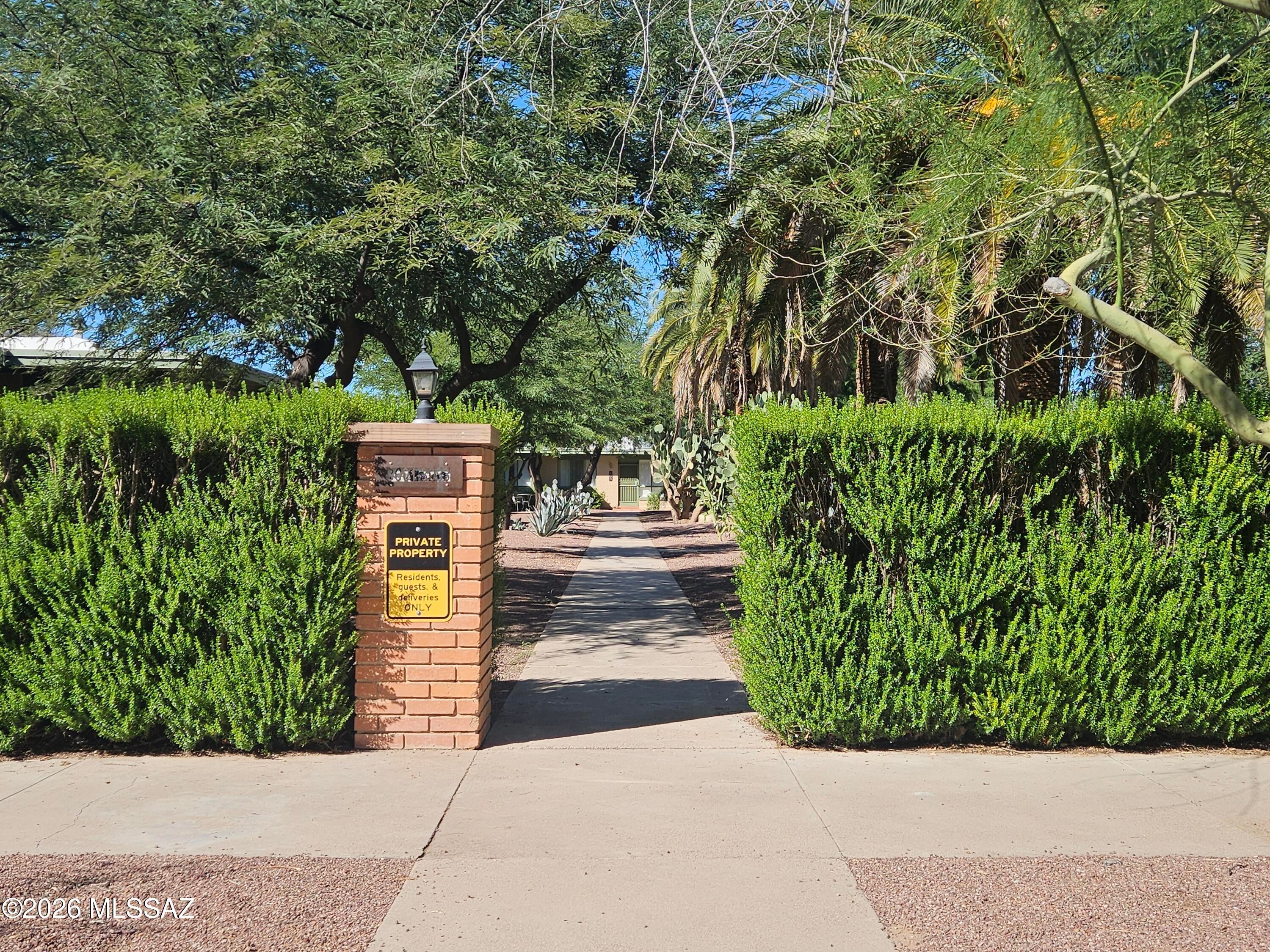 Country Club Manor Condos (1-51) - Residential