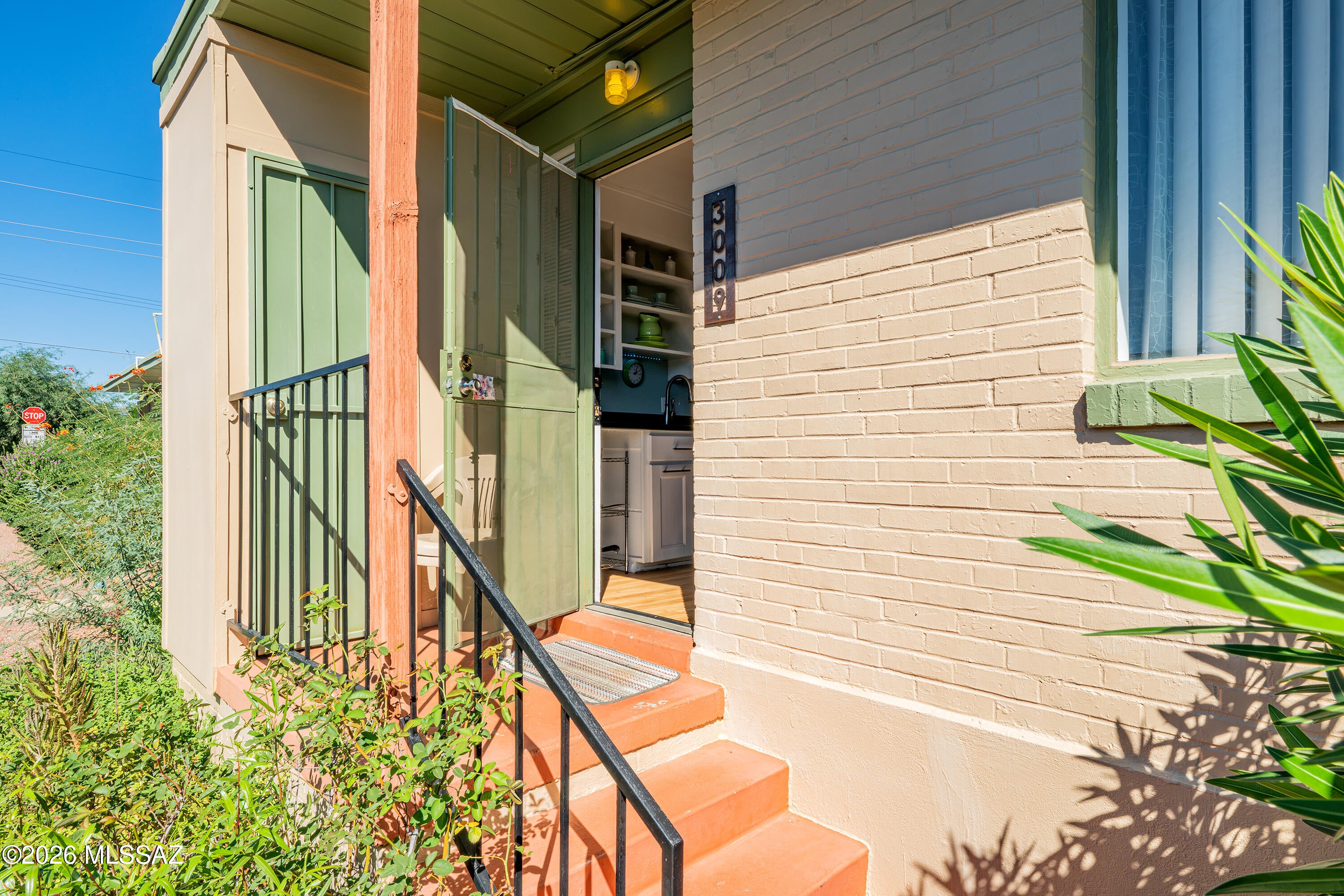 Country Club Manor Condos (1-51) - Residential