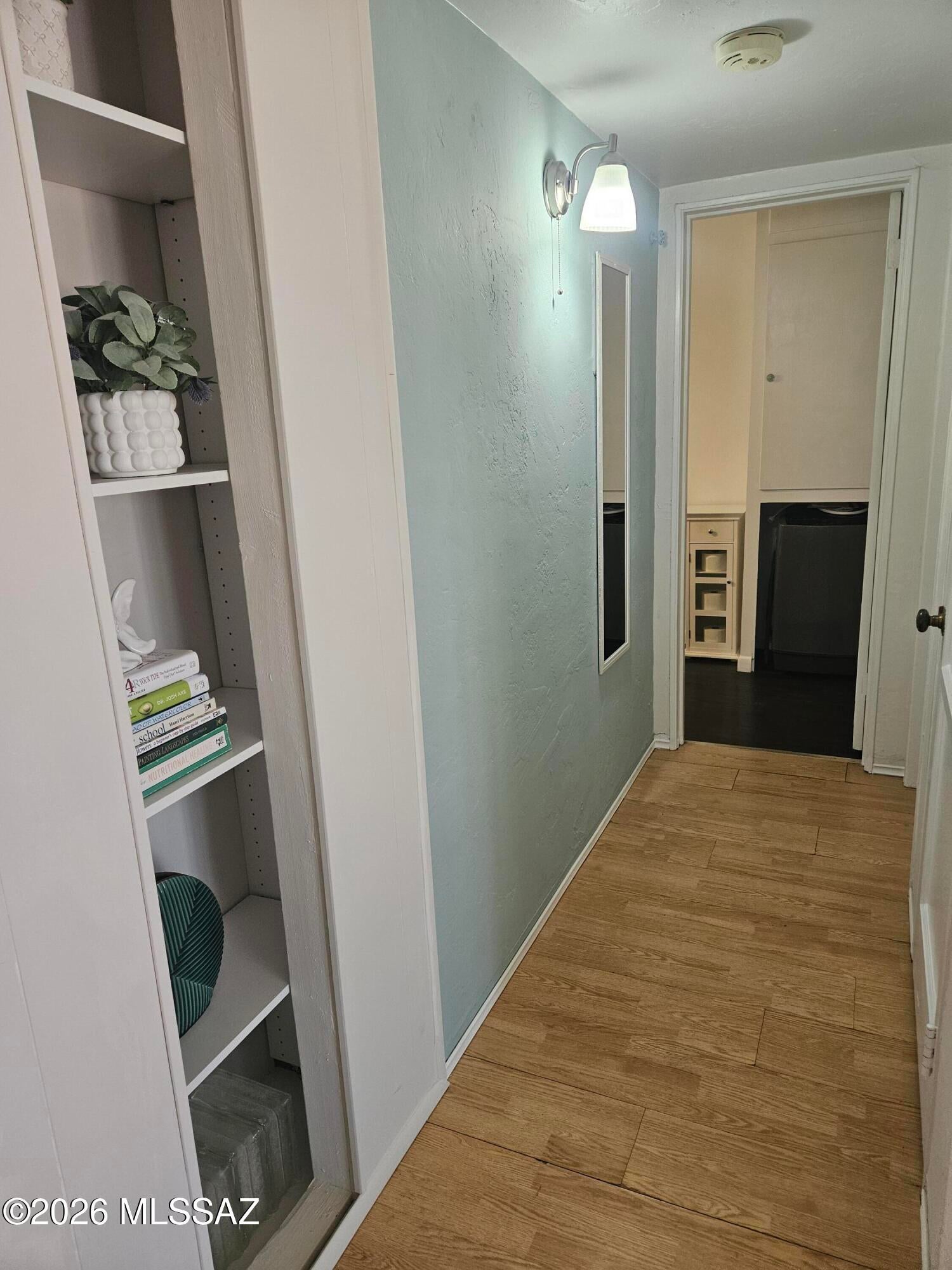 Country Club Manor Condos (1-51) - Residential