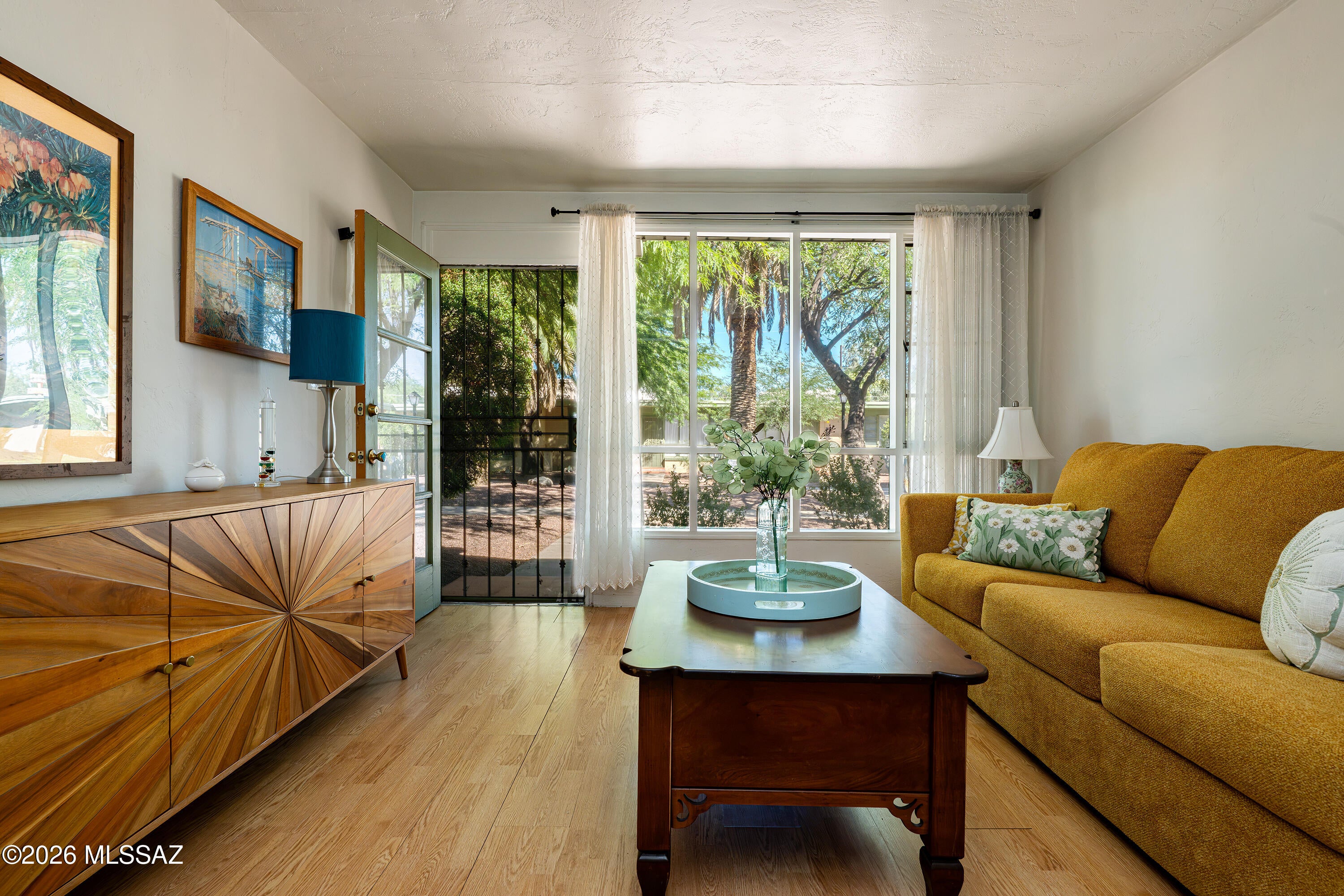 Country Club Manor Condos (1-51) - Residential