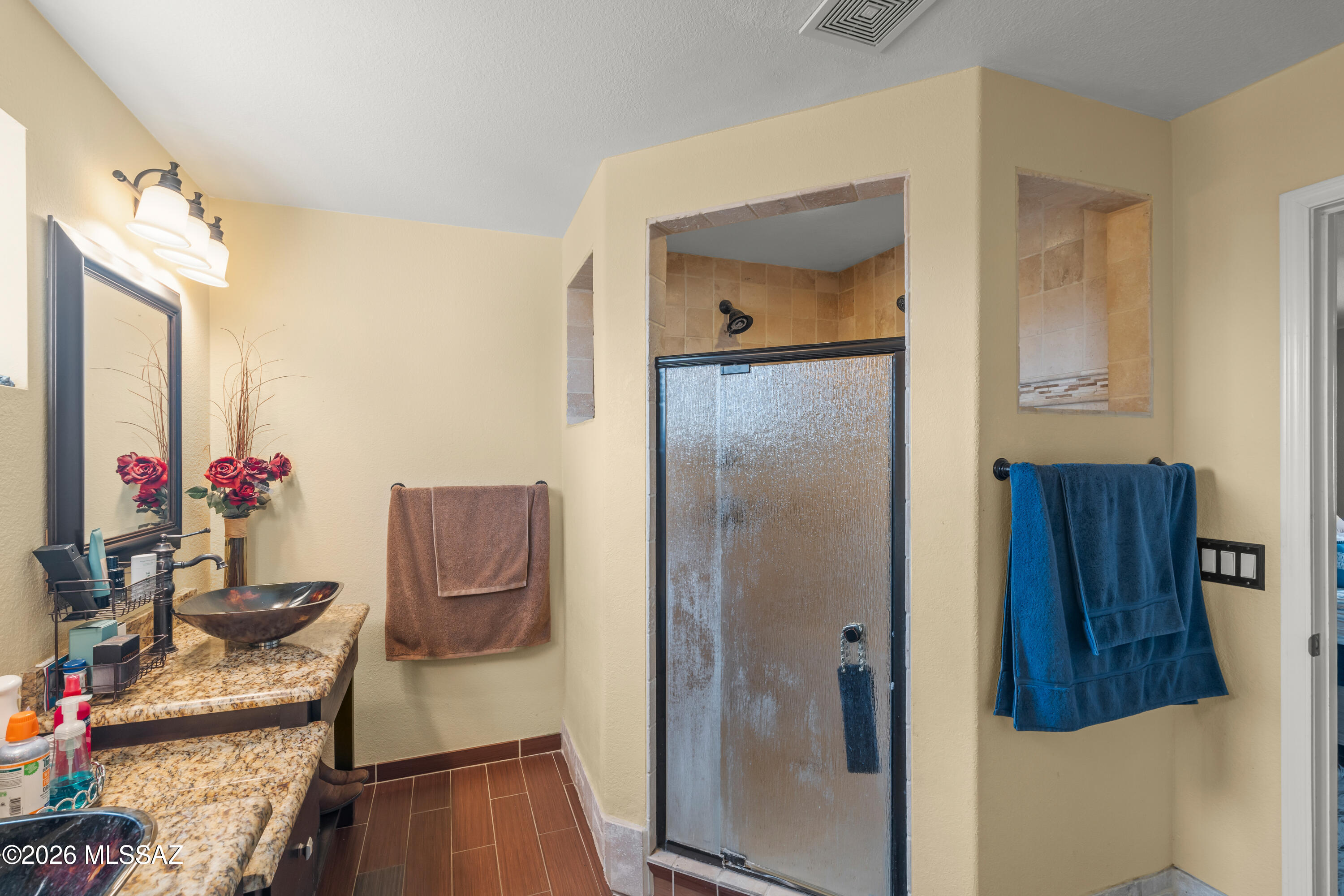 Presidio De Cancion (1-200) - Residential