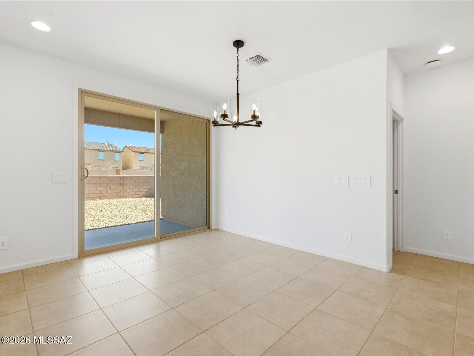 Entranda Del Toro - Residential