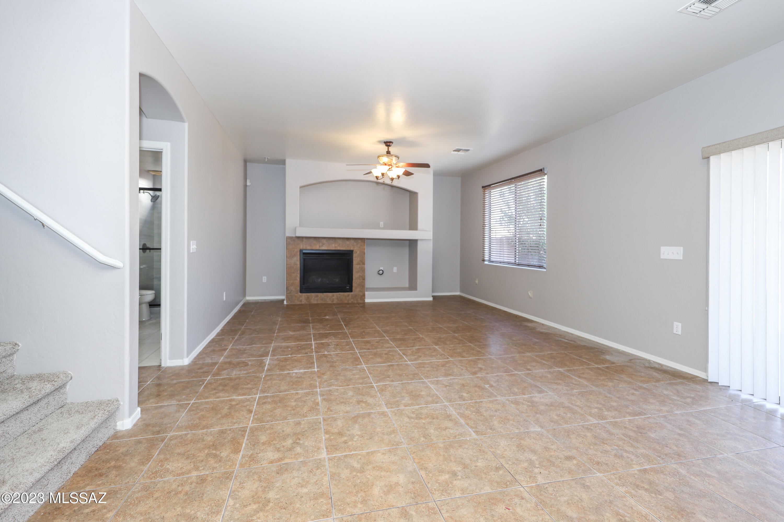 Rancho Del Lago (1-100) - Residential Lease