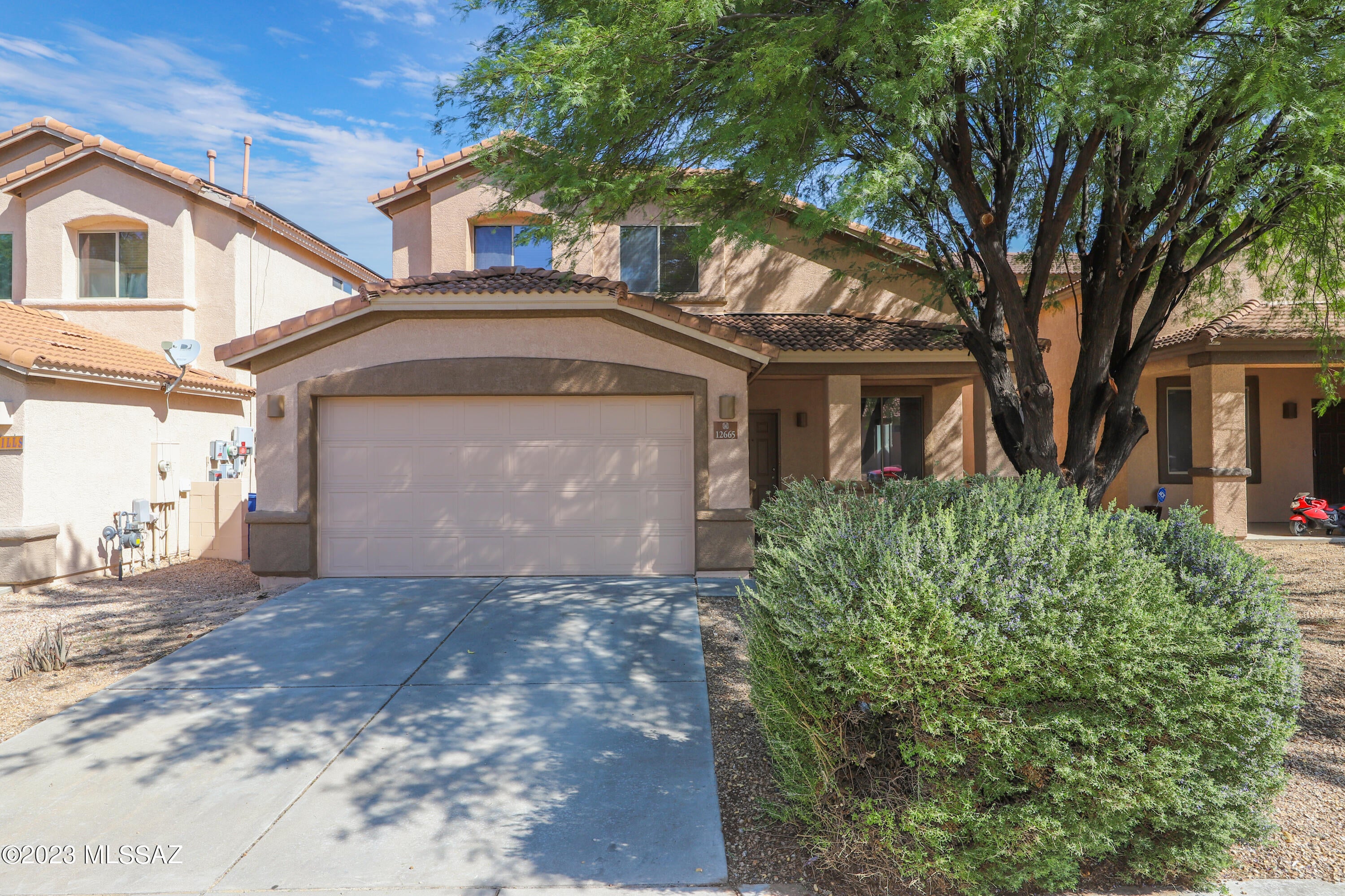 Rancho Del Lago (1-100) - Residential Lease