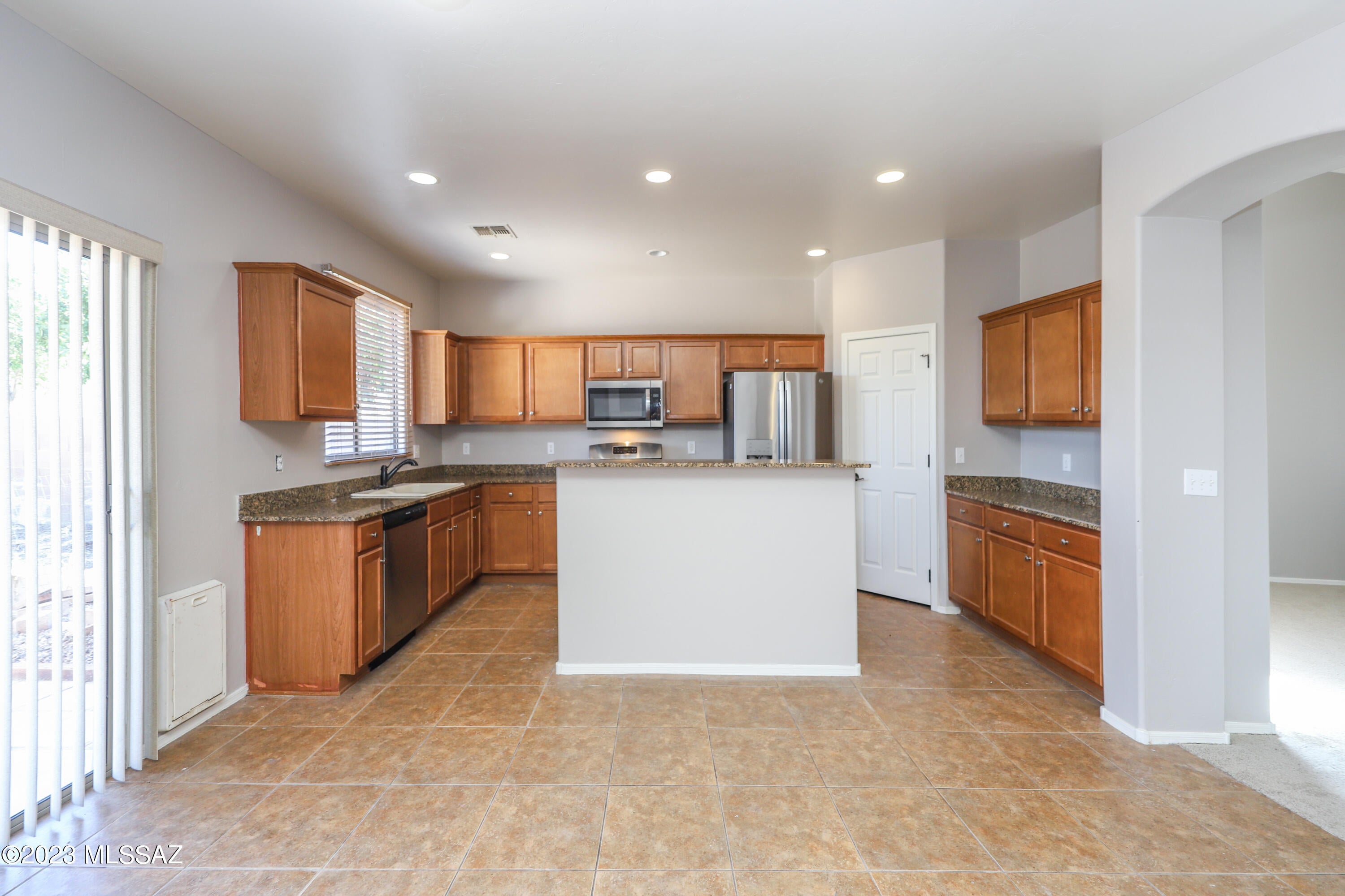 Rancho Del Lago (1-100) - Residential Lease