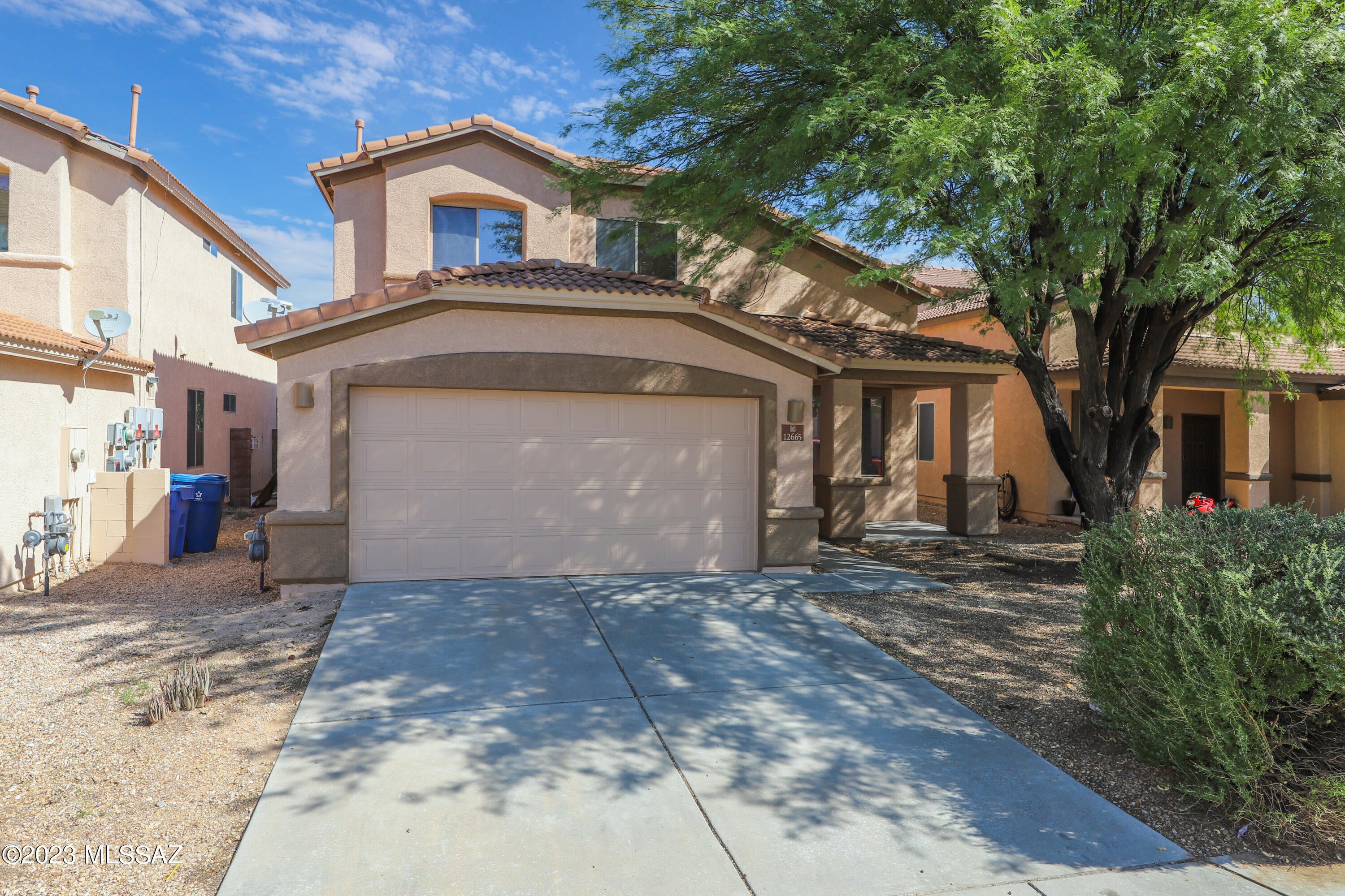 Rancho Del Lago (1-100) - Residential Lease