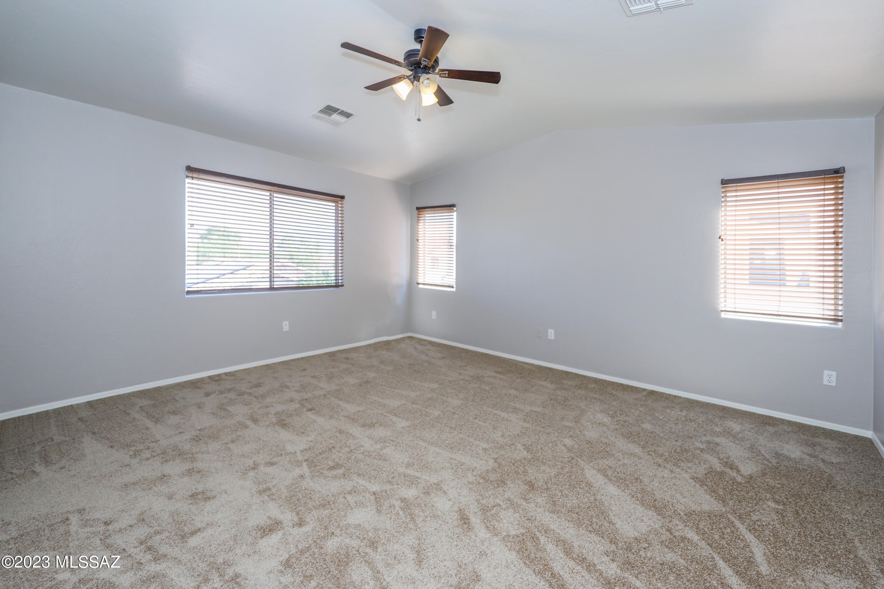 Rancho Del Lago (1-100) - Residential Lease