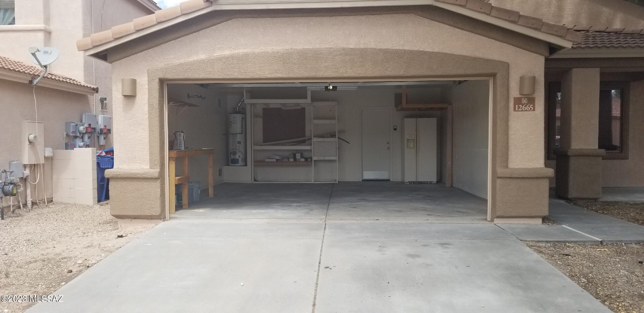Rancho Del Lago (1-100) - Residential Lease