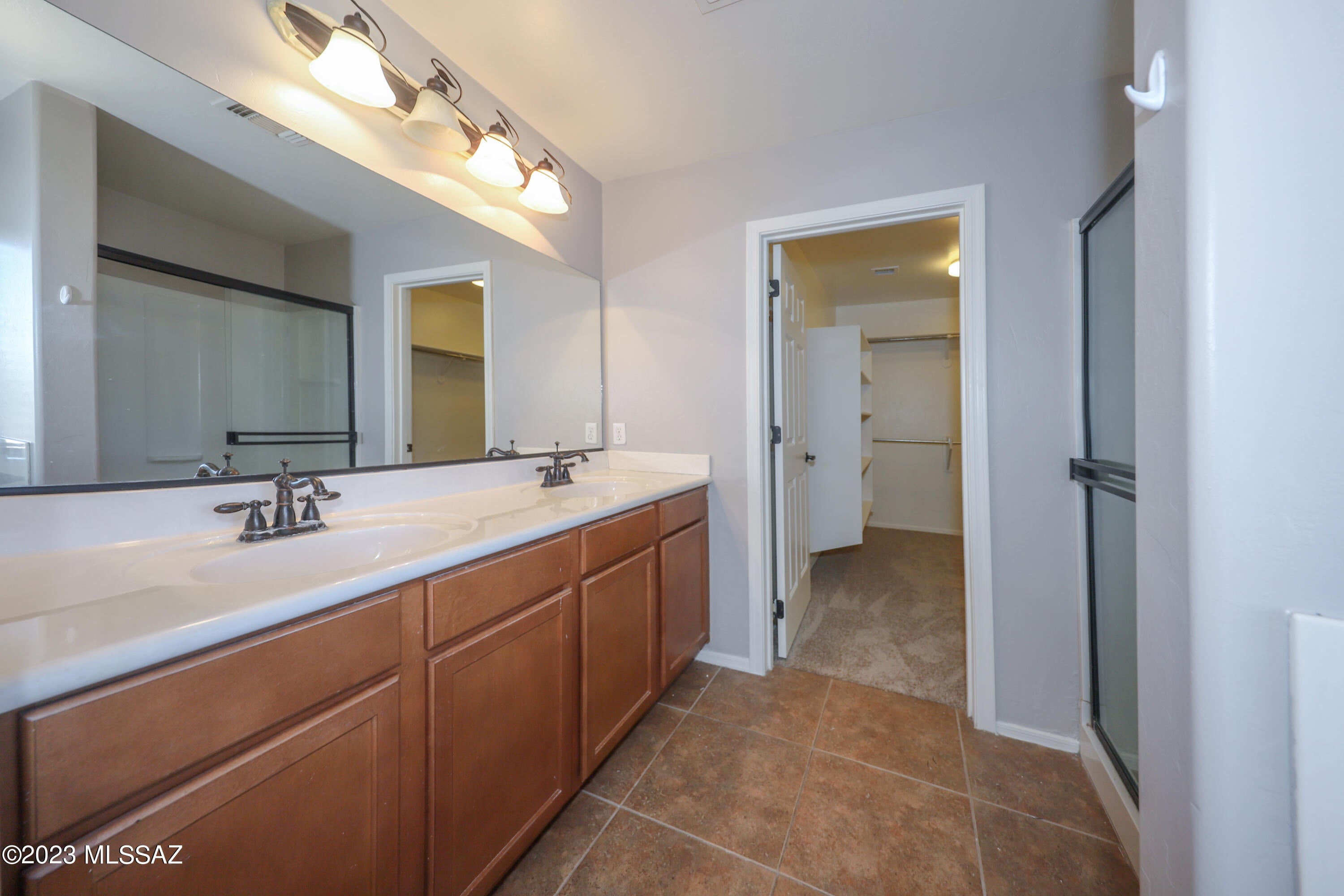 Rancho Del Lago (1-100) - Residential Lease