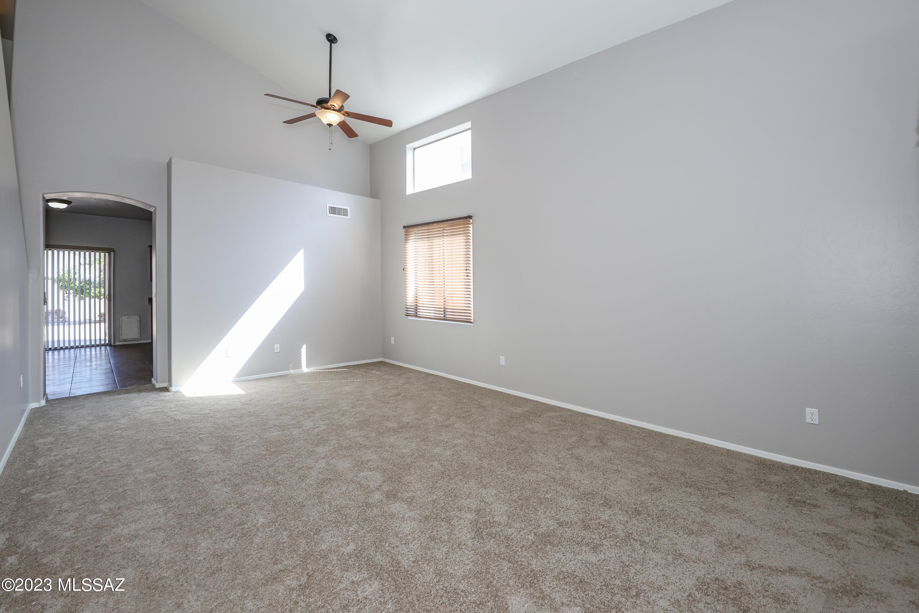 Rancho Del Lago (1-100) - Residential Lease