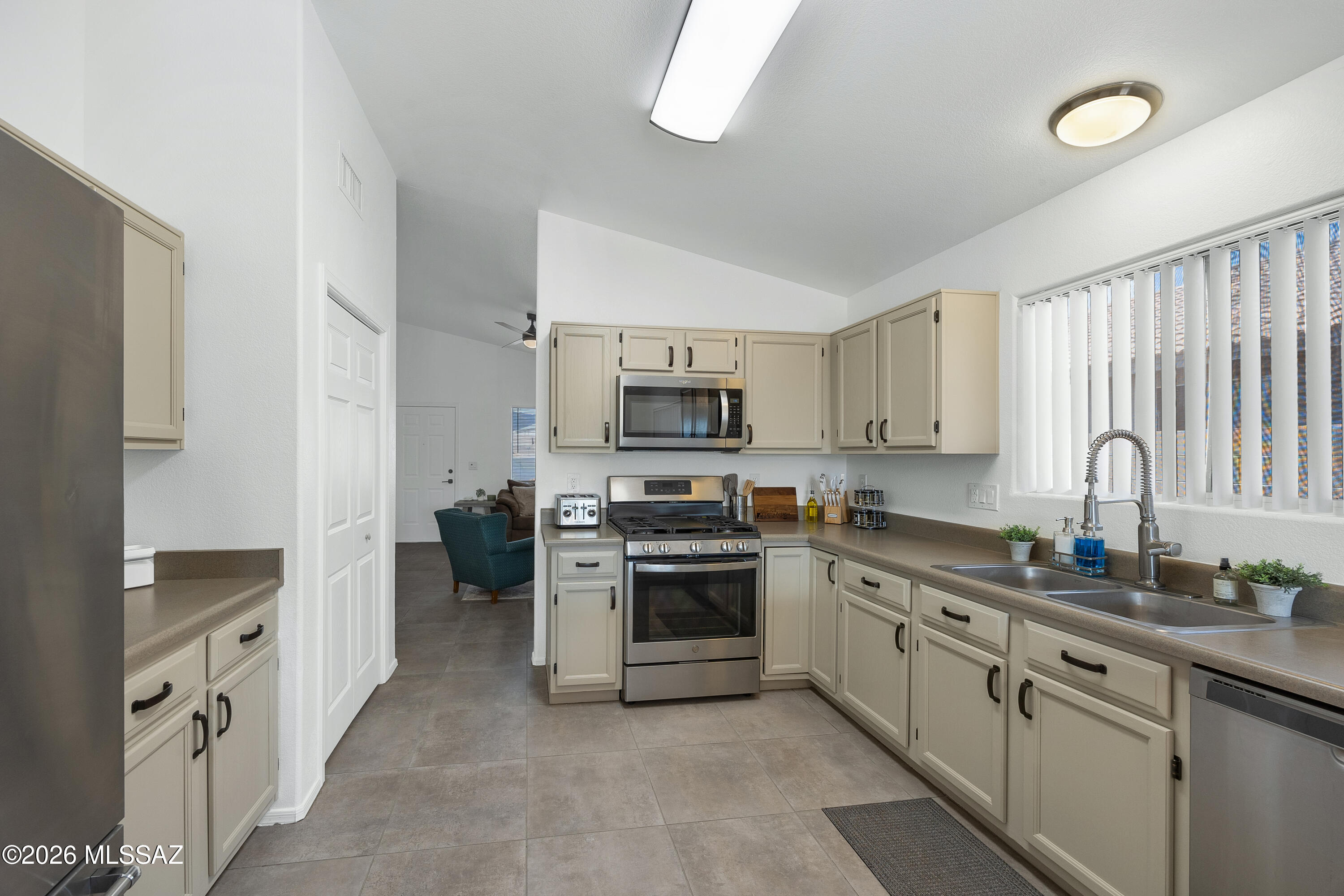 Quail Crossing (1-150) - Residential Lease