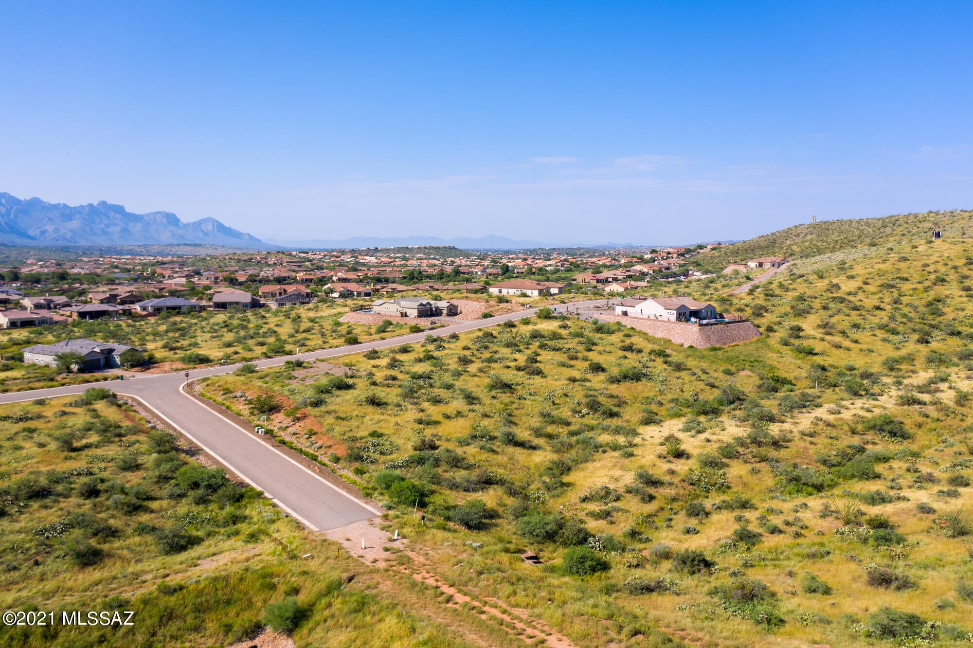Build your dream home in Sundance Ridge on 1.3 Acre Lot with abundance of possibilities! Gated community & located near SaddleBrooke's Golf Courses & restaurants for your enjoyment.