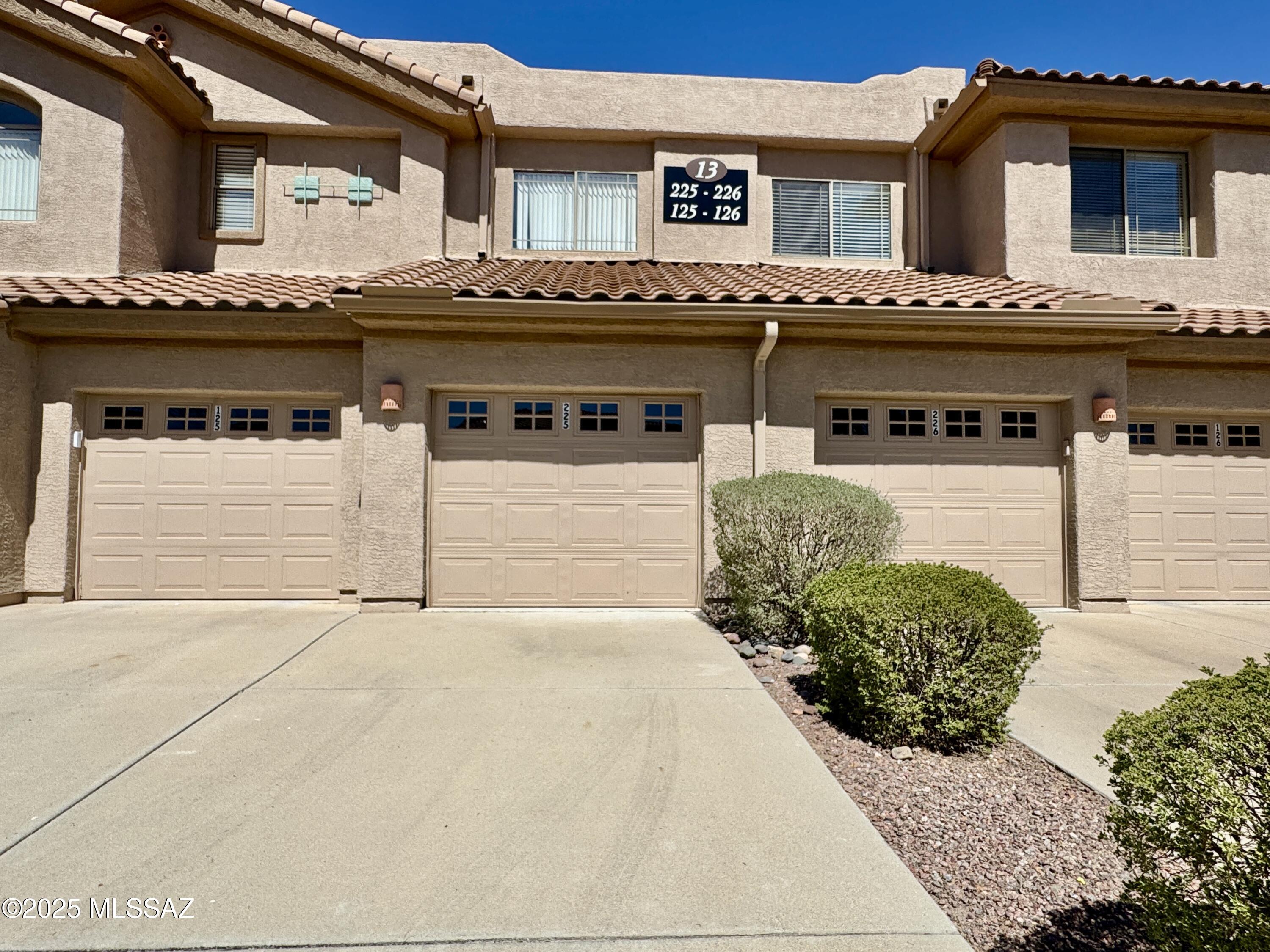Vistoso Golf Casitas (101-126, 201-226) - Residential