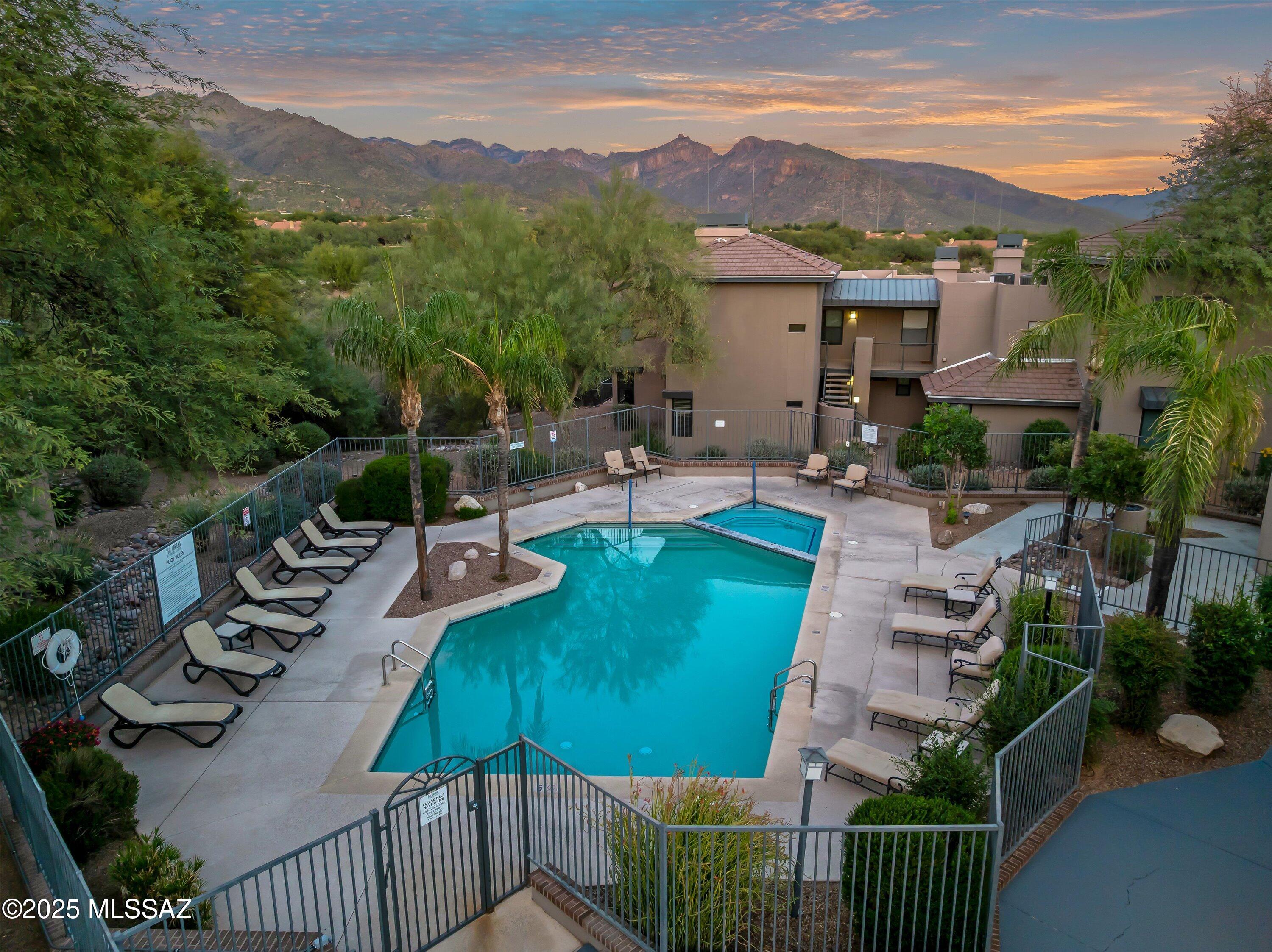 Greens at Ventana Canyon - Residential