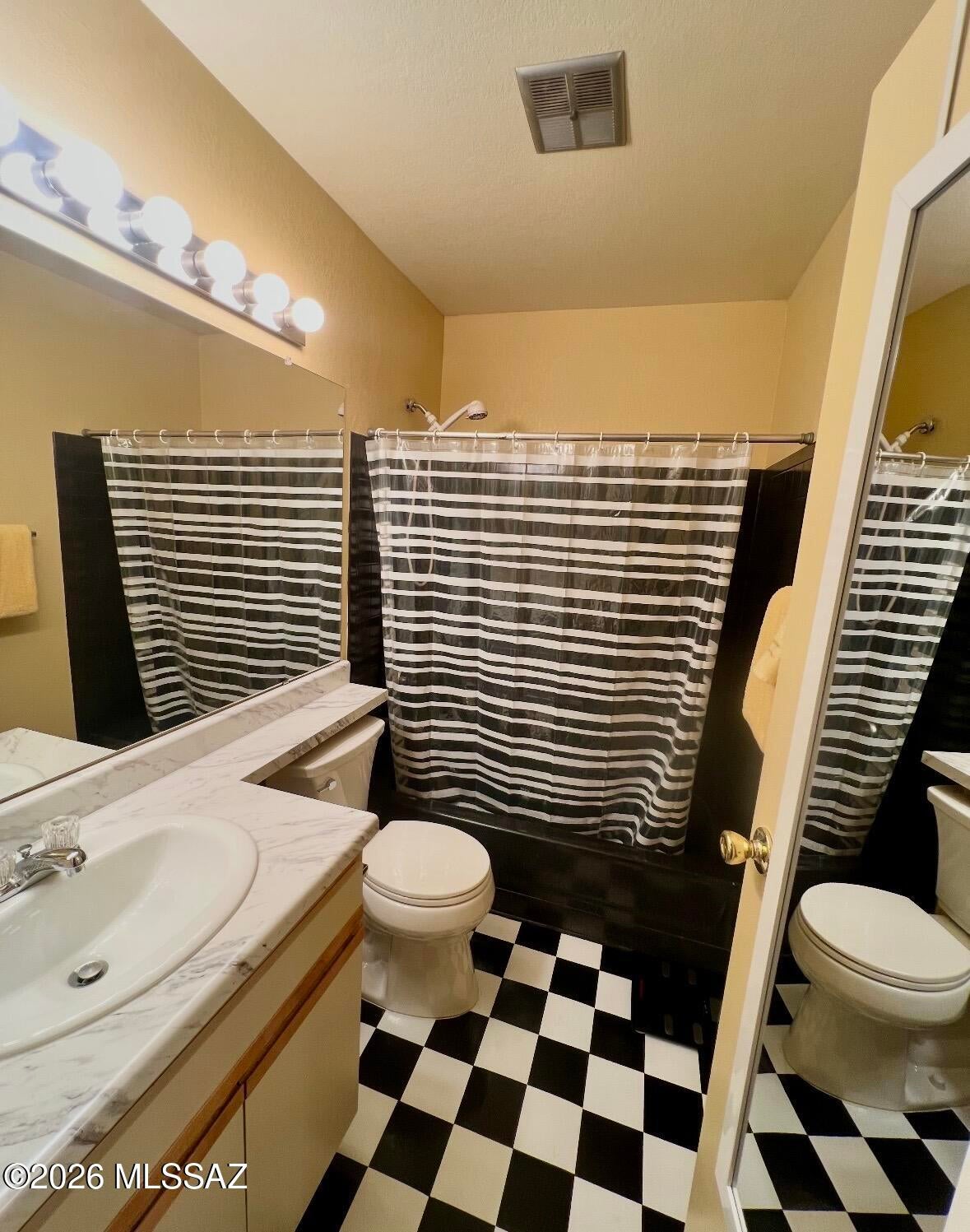 Coronado Place Condominiums II (Units 37-158) - Residential Lease
