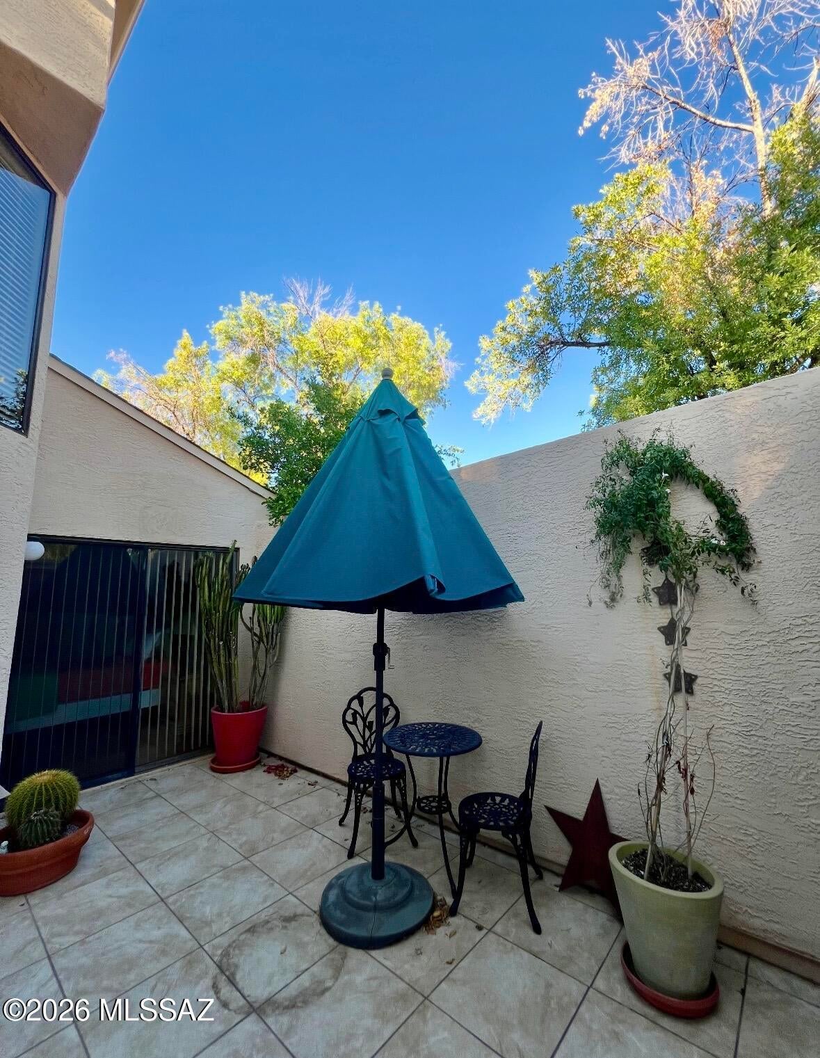 Coronado Place Condominiums II (Units 37-158) - Residential Lease