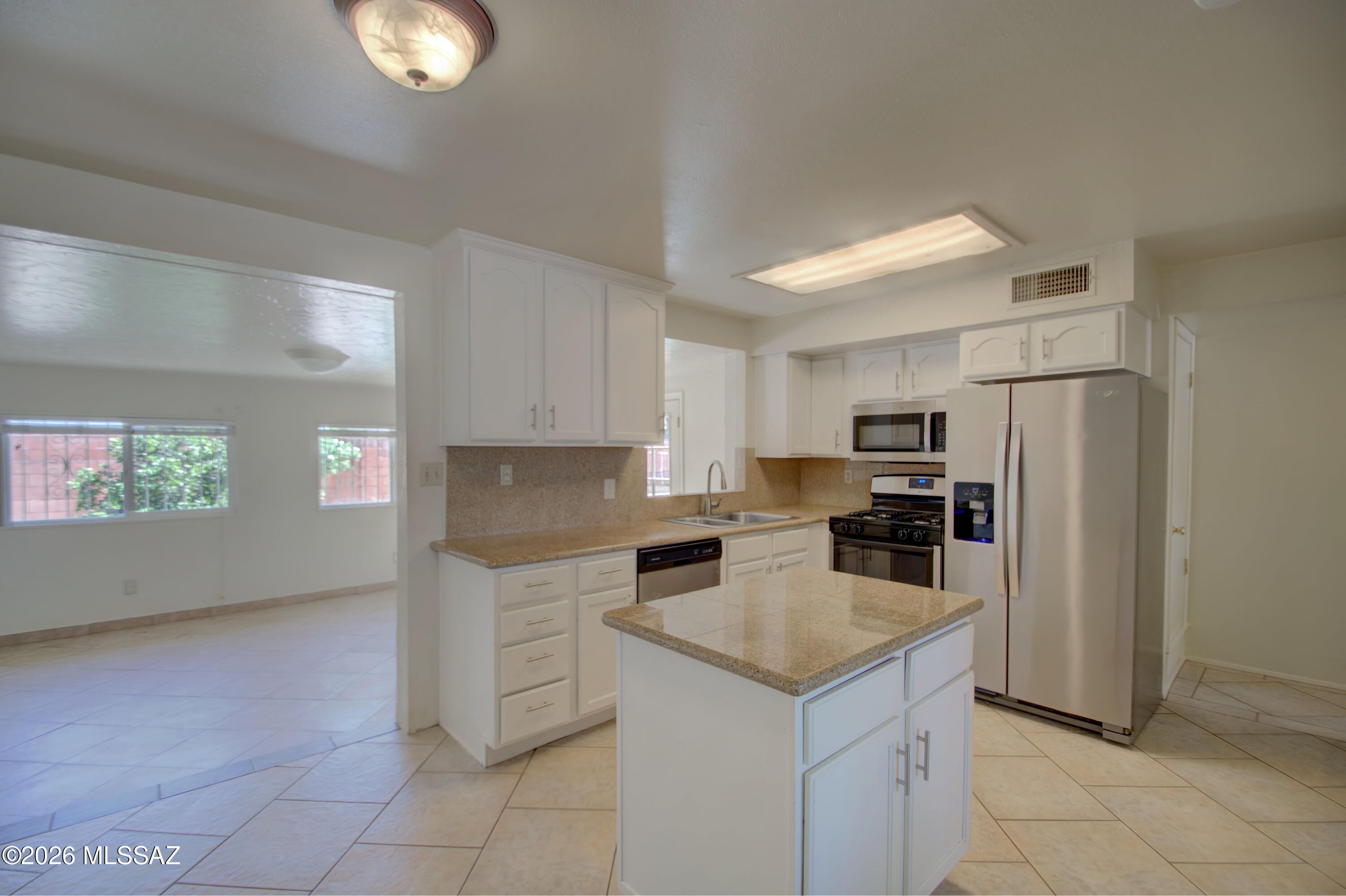Longview Estates (194-470) - Residential
