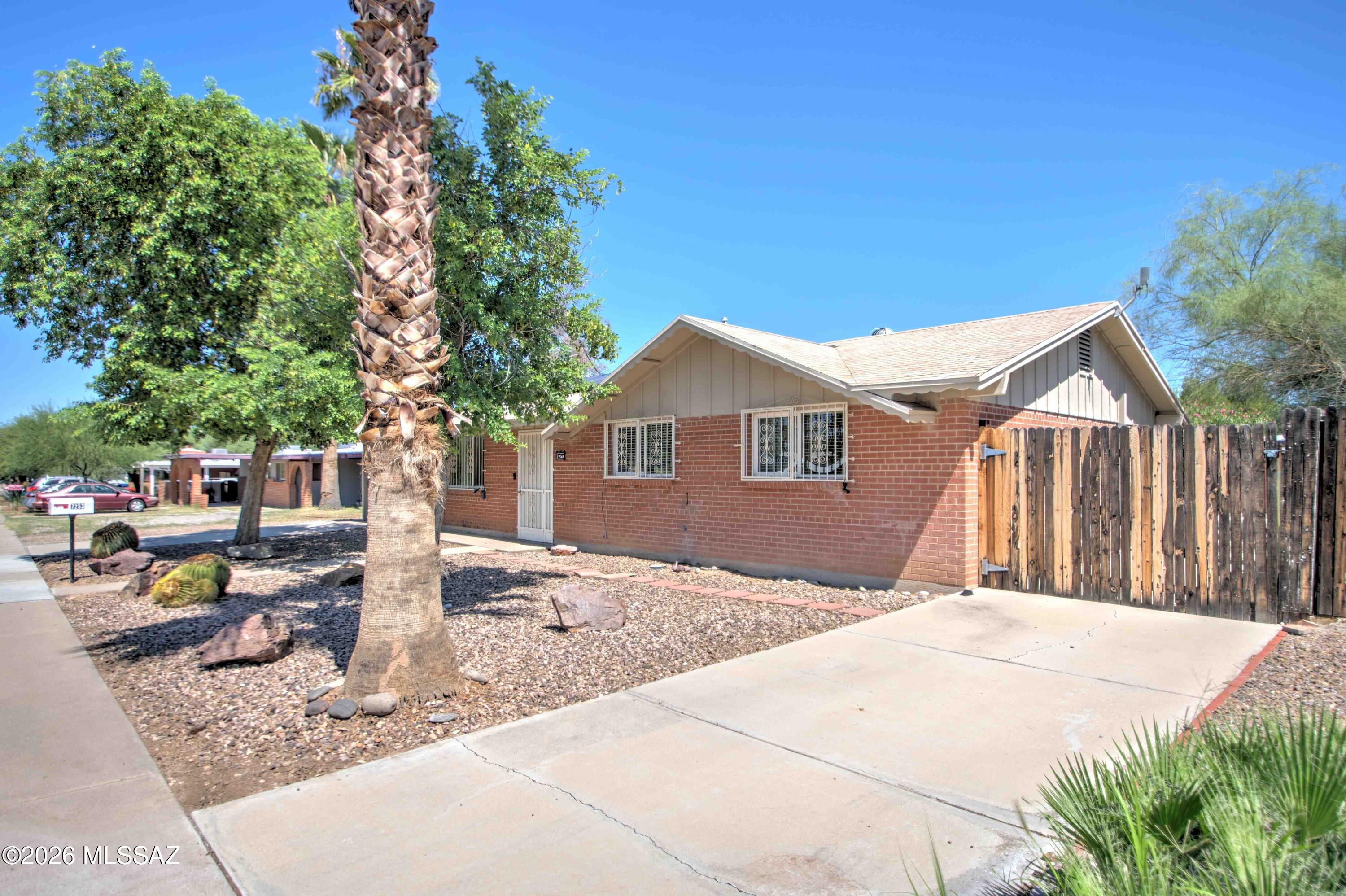 Longview Estates (194-470) - Residential