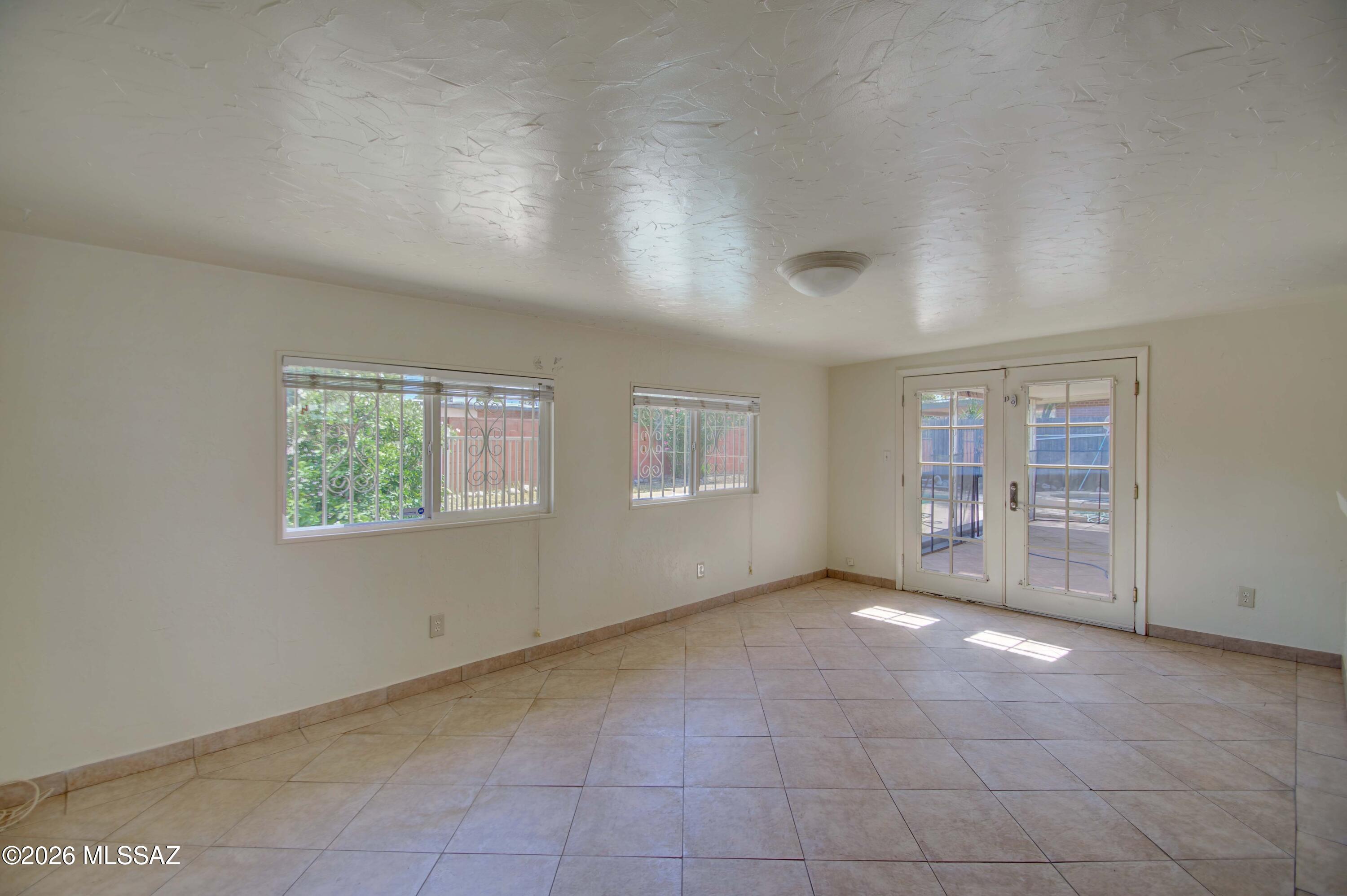 Longview Estates (194-470) - Residential