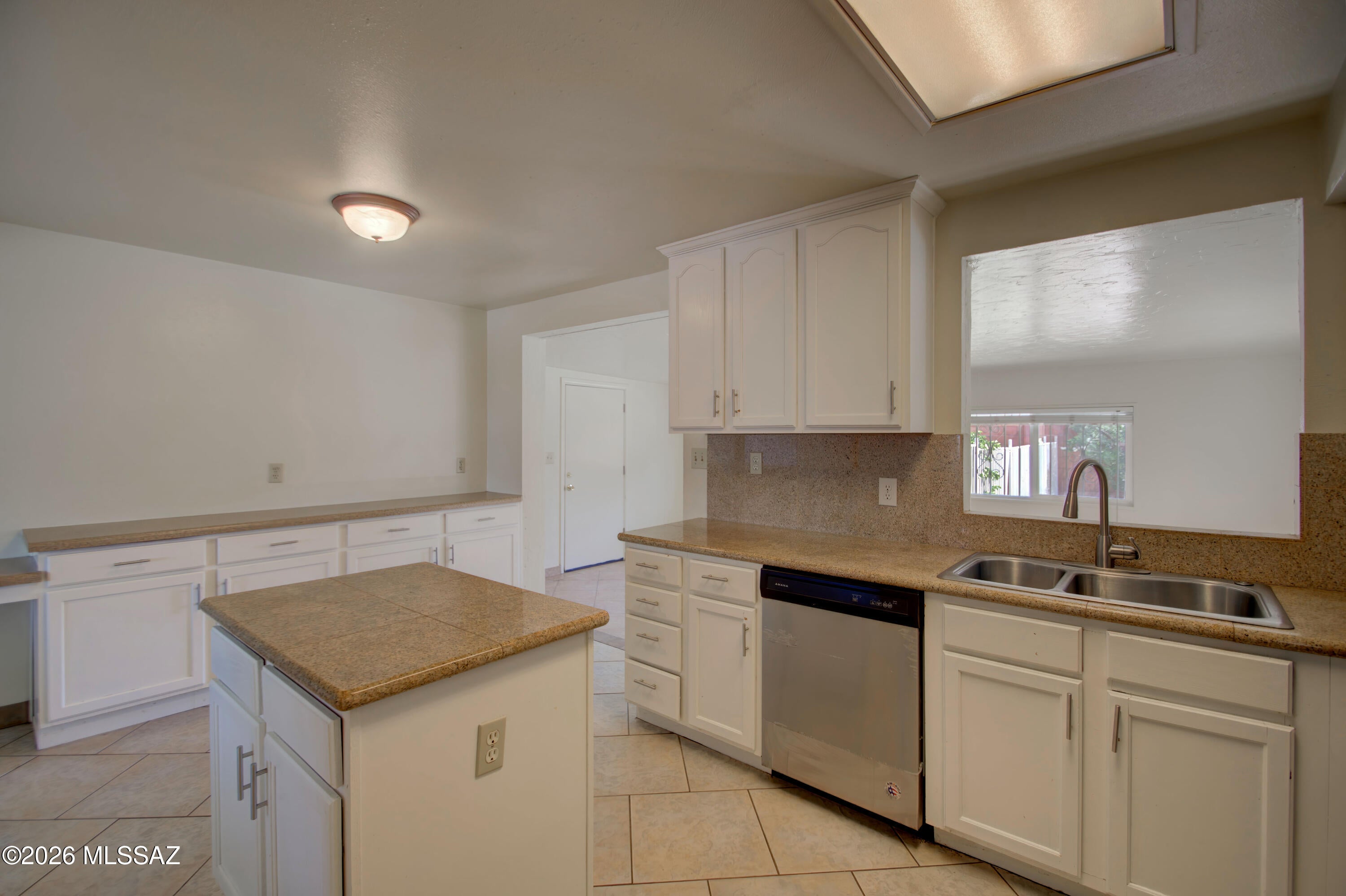 Longview Estates (194-470) - Residential