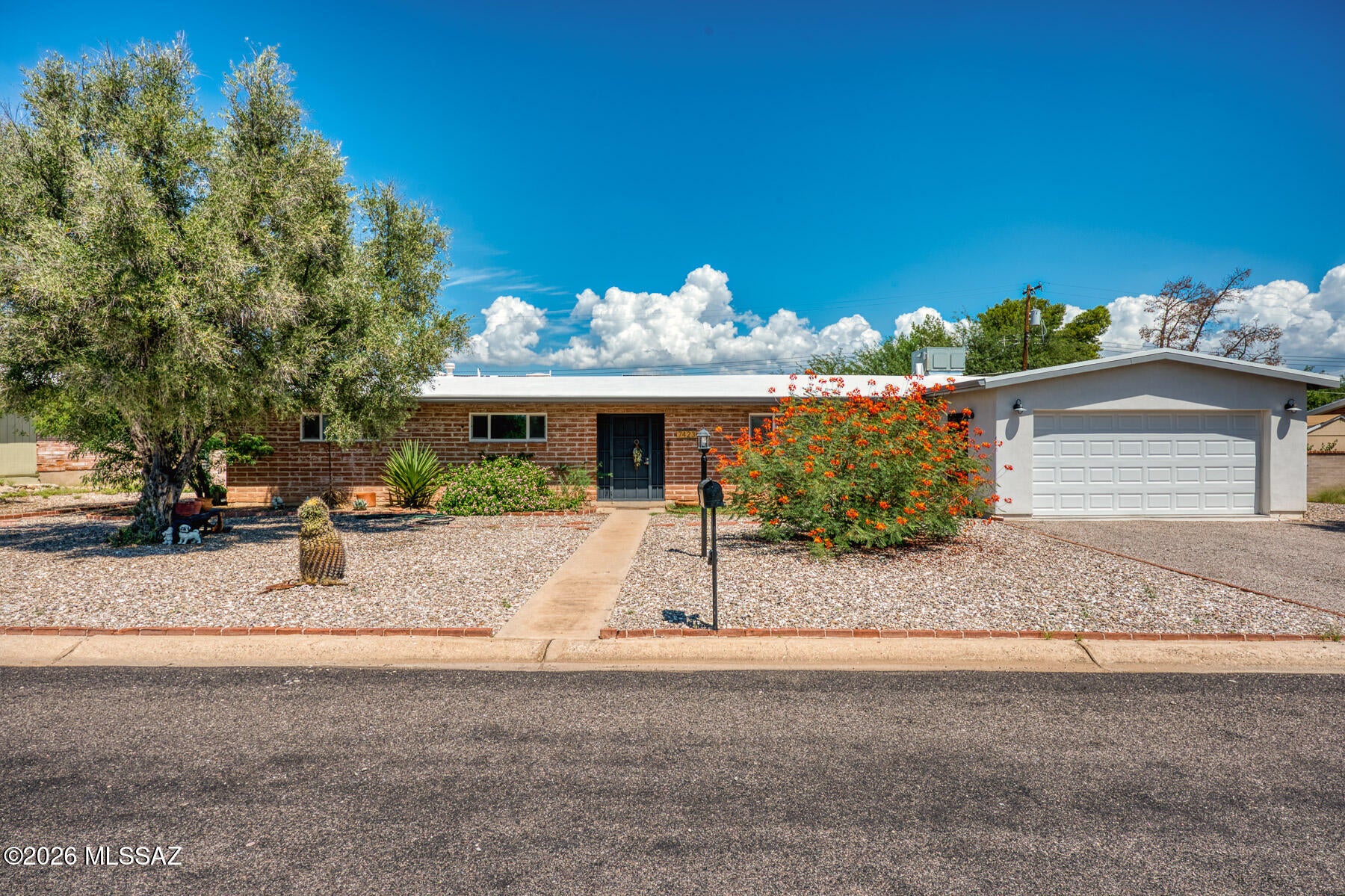 Vista Del Sahuaro - Residential