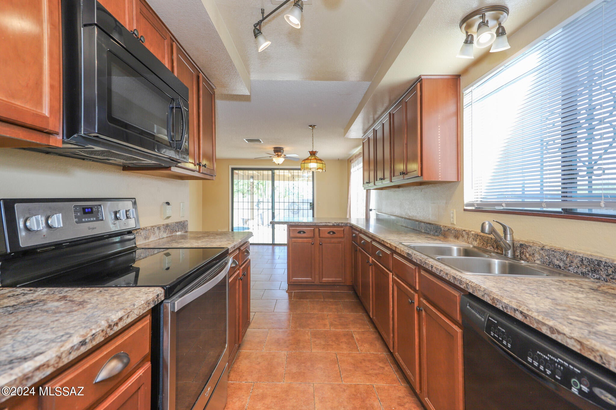 Solano Estates Unit 4 (1-98) - Residential Lease