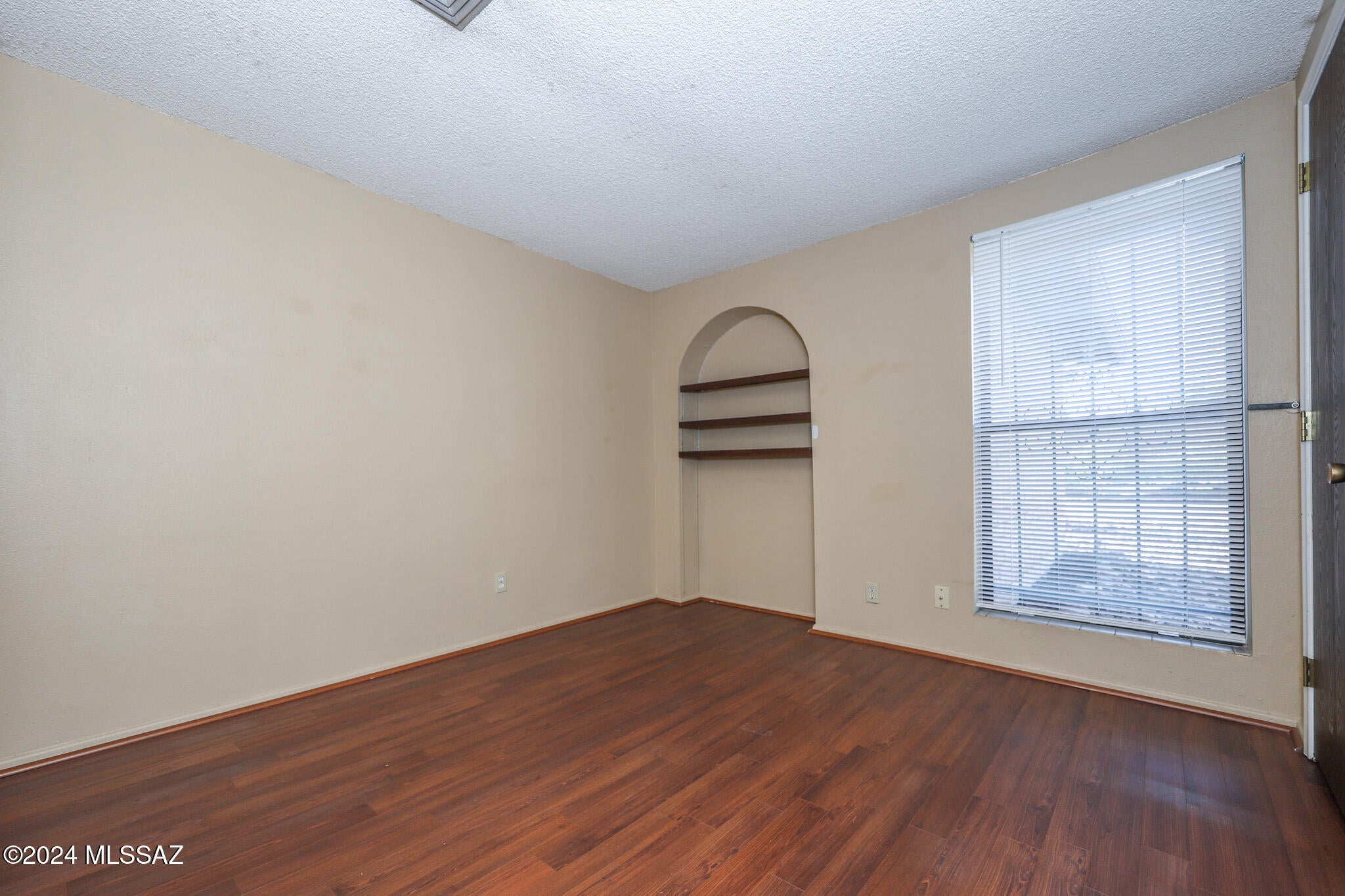 Solano Estates Unit 4 (1-98) - Residential Lease