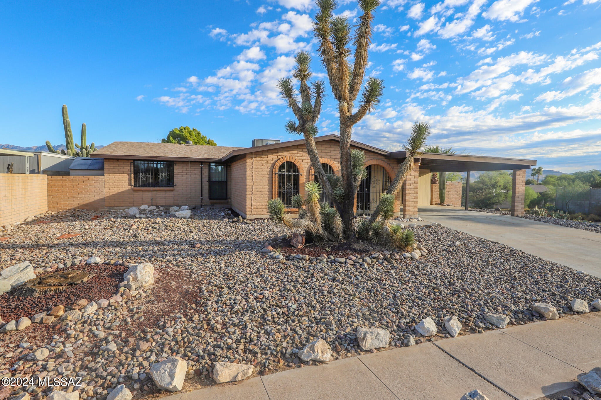 Solano Estates Unit 4 (1-98) - Residential Lease