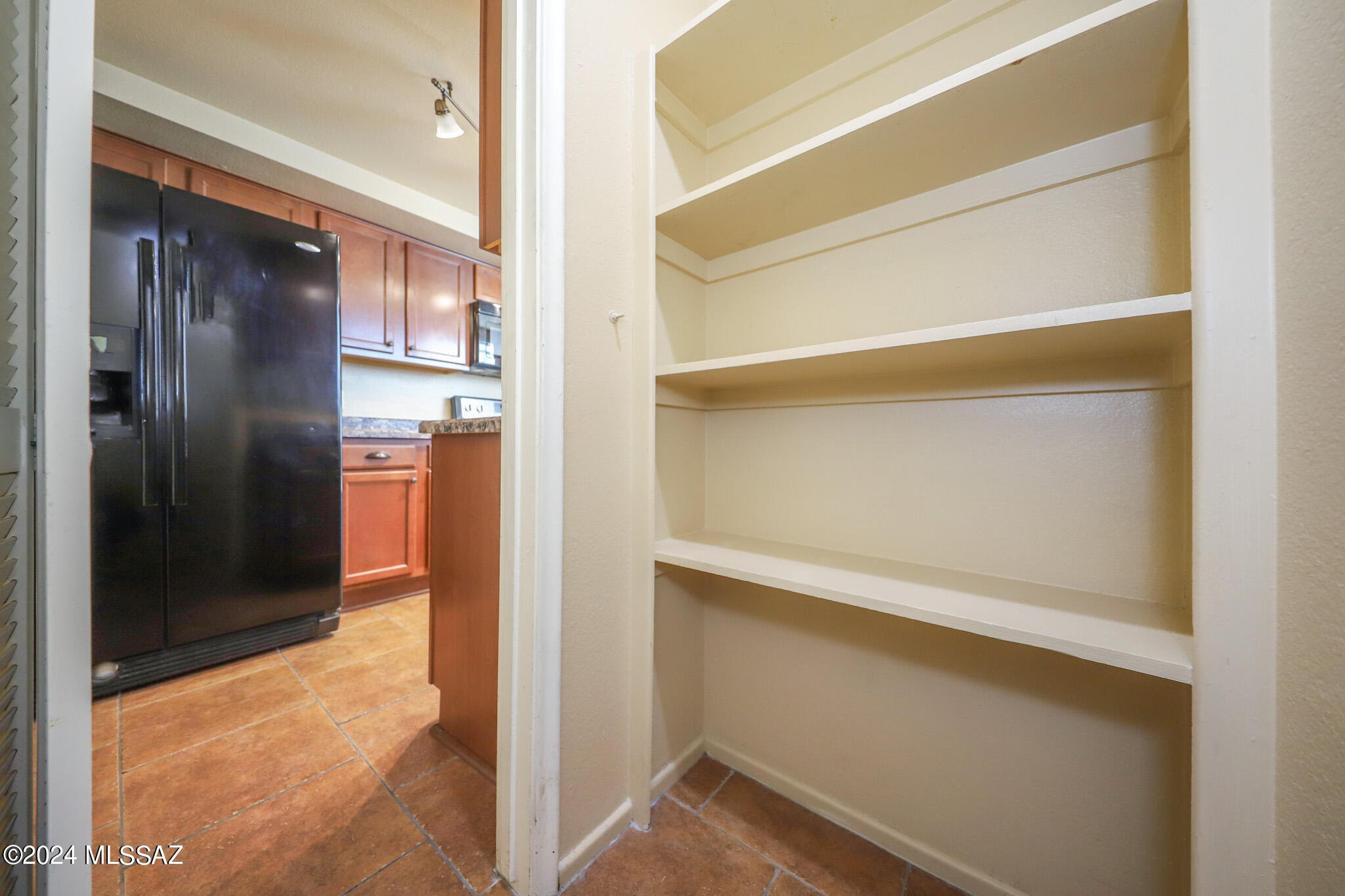 Solano Estates Unit 4 (1-98) - Residential Lease