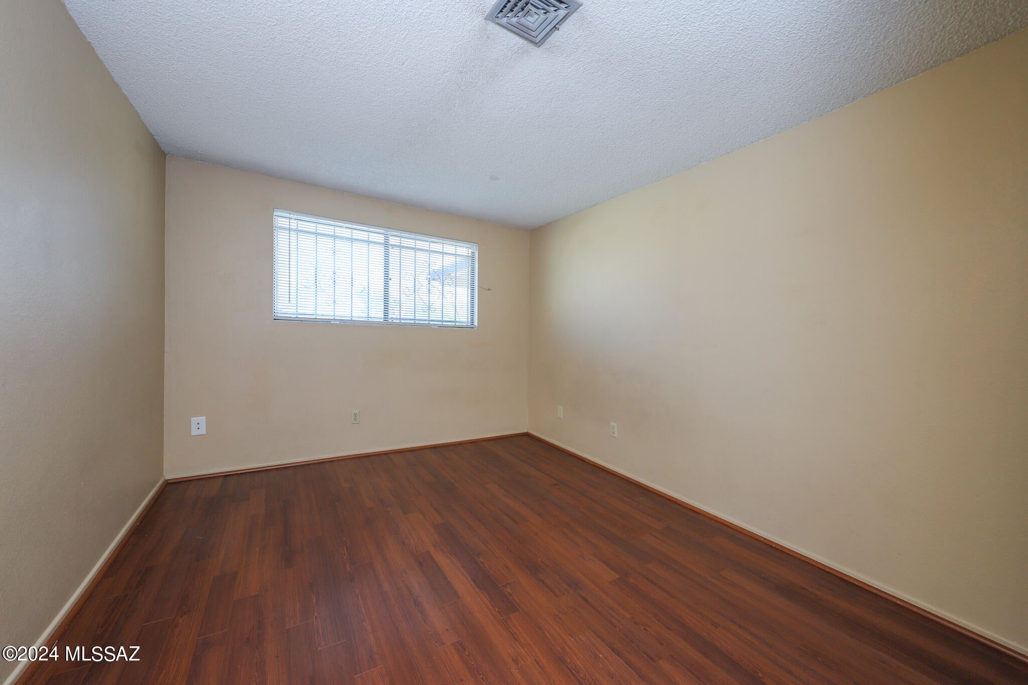 Solano Estates Unit 4 (1-98) - Residential Lease