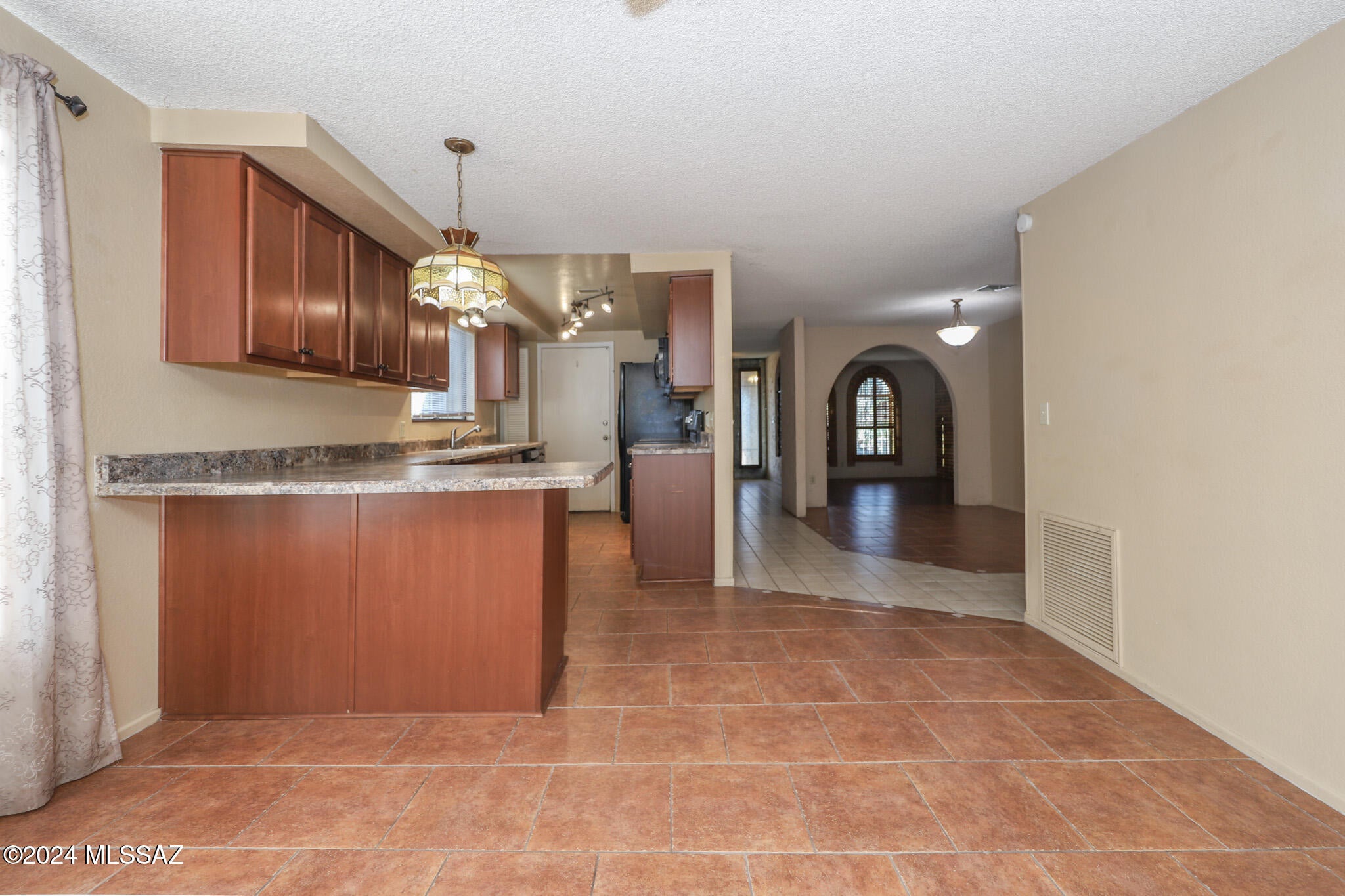 Solano Estates Unit 4 (1-98) - Residential Lease