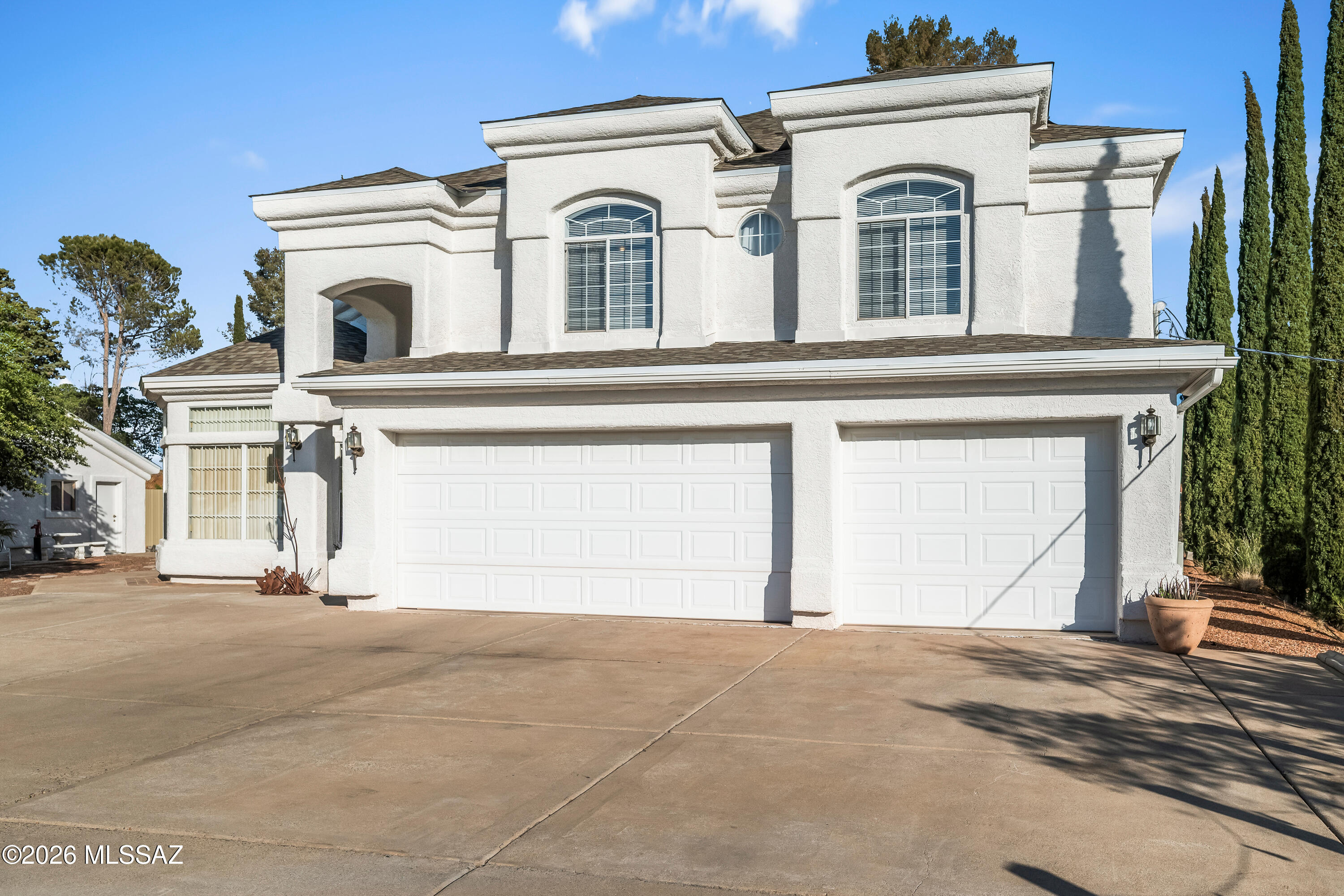 Los Robles Estates - Residential