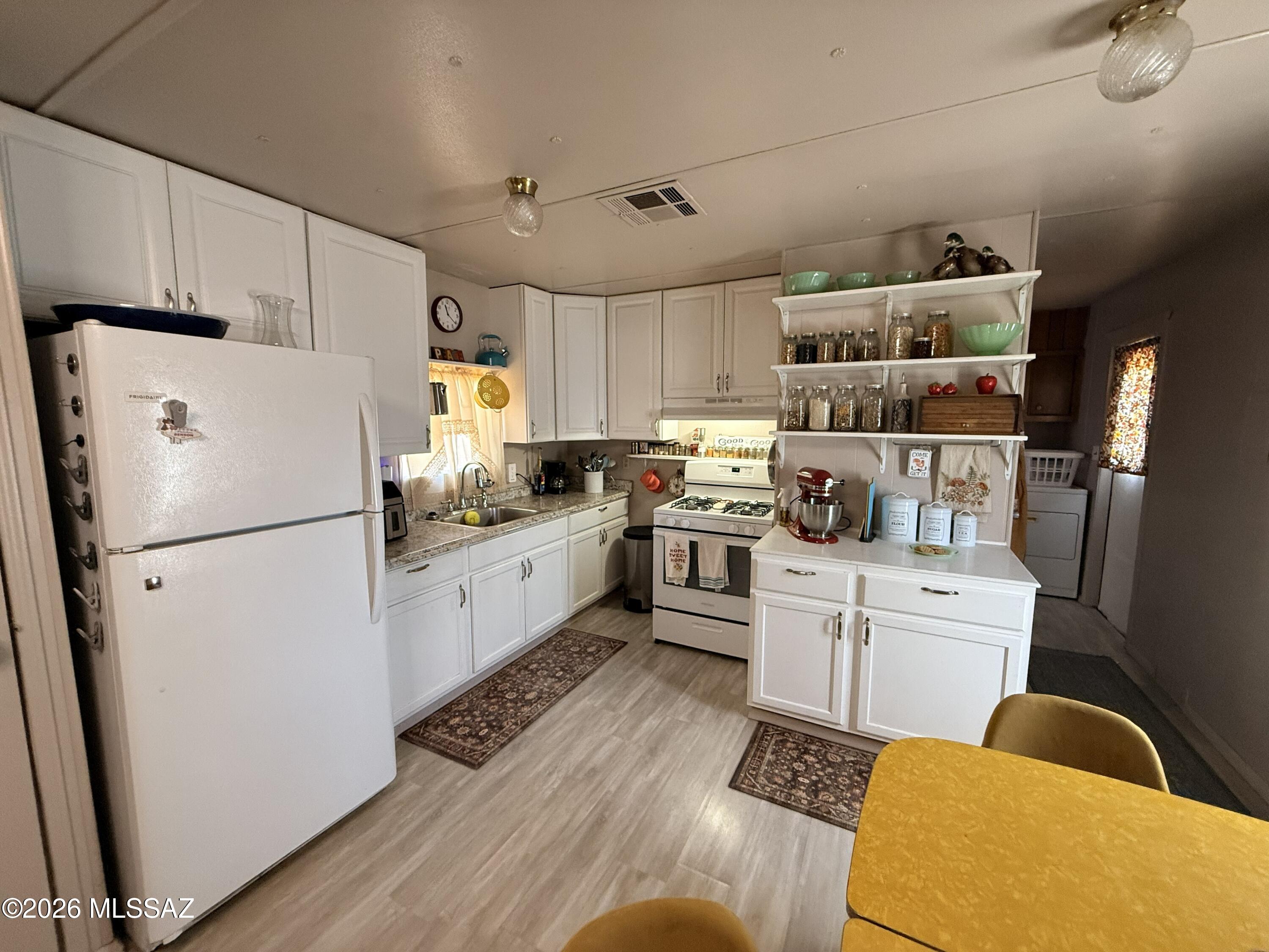 Mescal Lakes - Residential