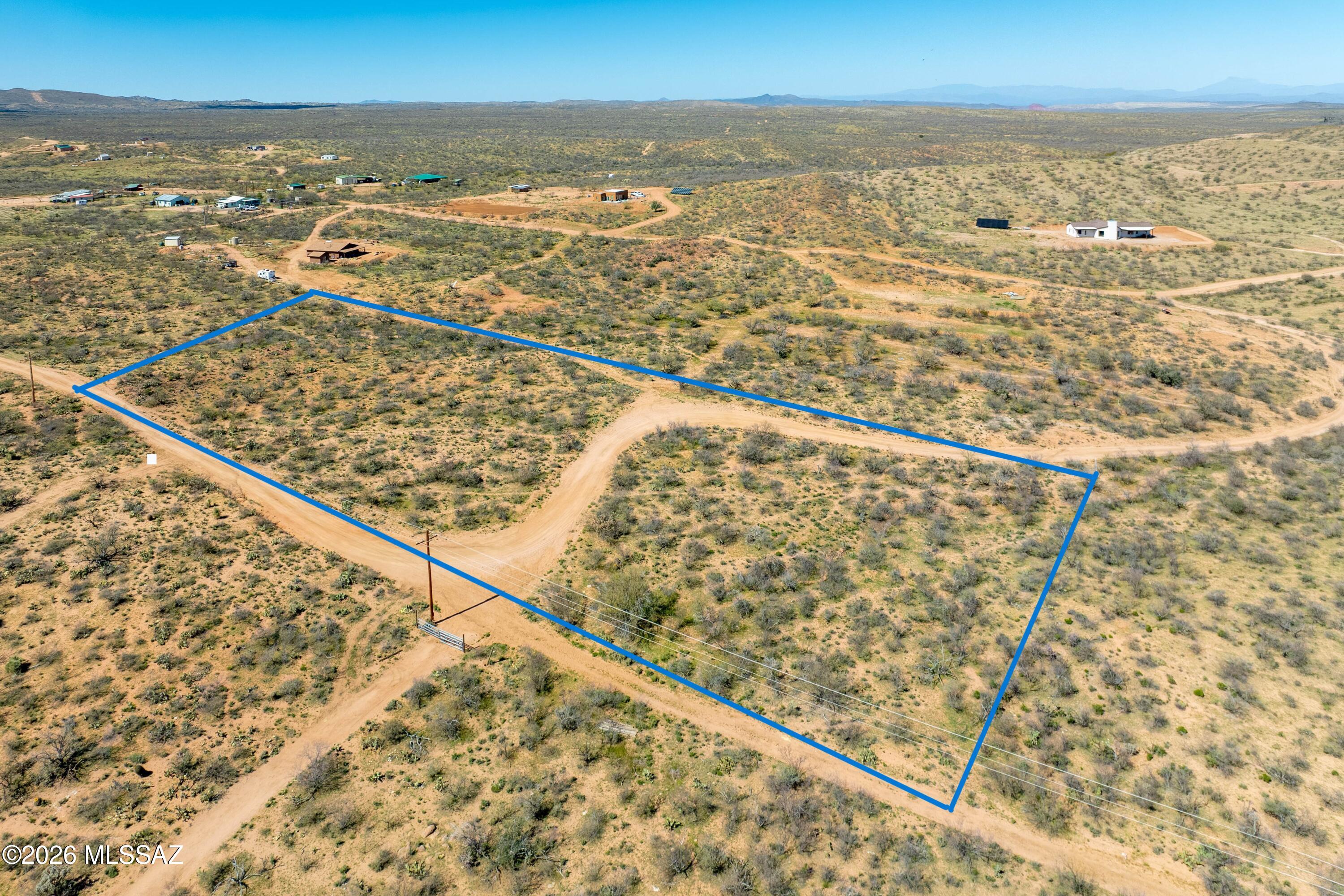 Expansive 3.79 acre lot that offers you the choice of custom home or manufactured home plus ample room for additional outbuildings that suit your desires. The landscape offers mature native vegetation, dark night skies allowing the stars to luminate this rural-suburban mix acreage, Oracle welcomes enthusiasts that enjoys cooler air, horse trails, walking trails, ziplines, Peppersauce campsites, art shows, car shows, history and so much more. I invite you to come experience the the ultimate high-desert oasis in the town of Oracle.