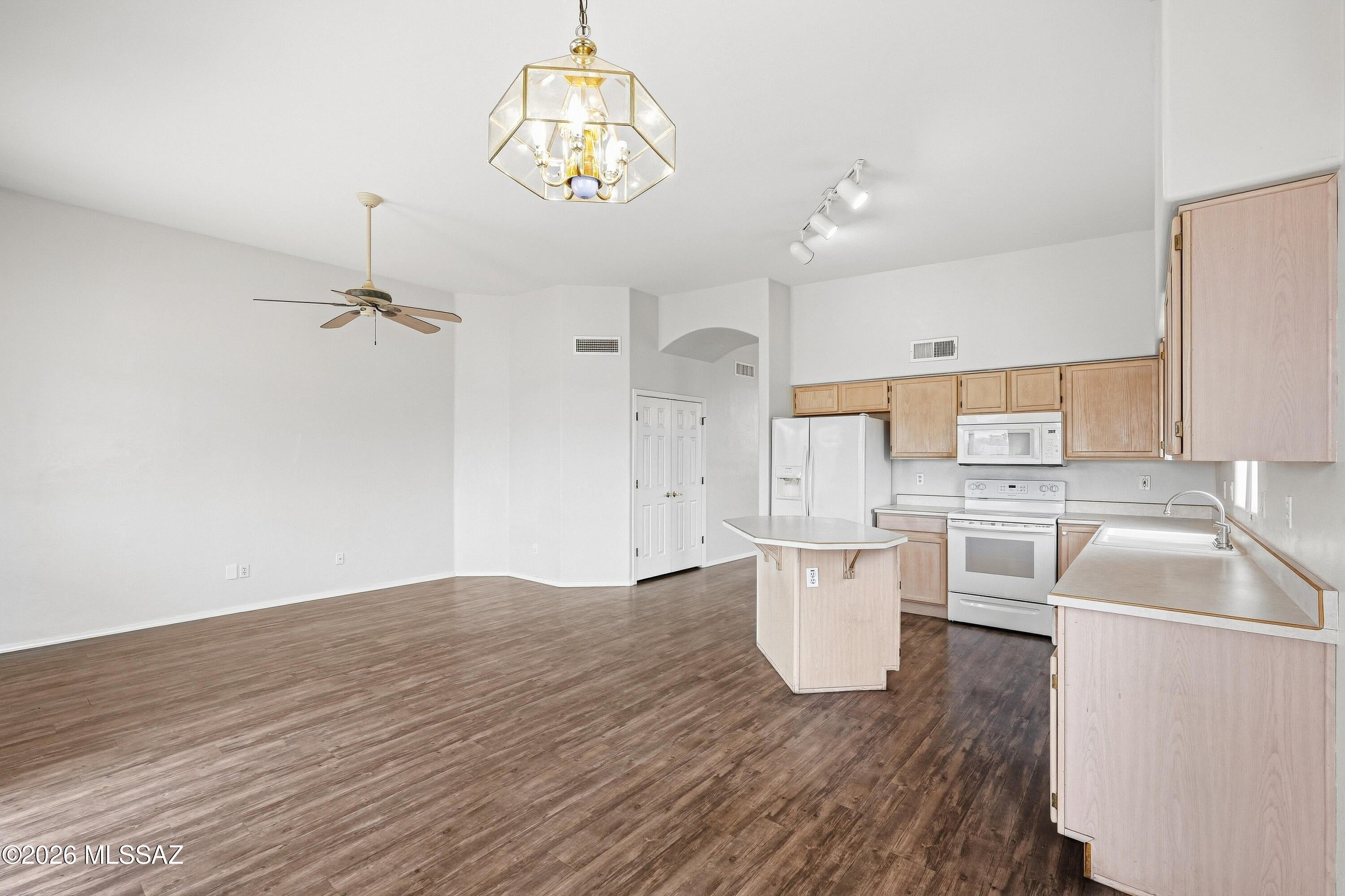 Hills On La Canada (The) - Residential Lease