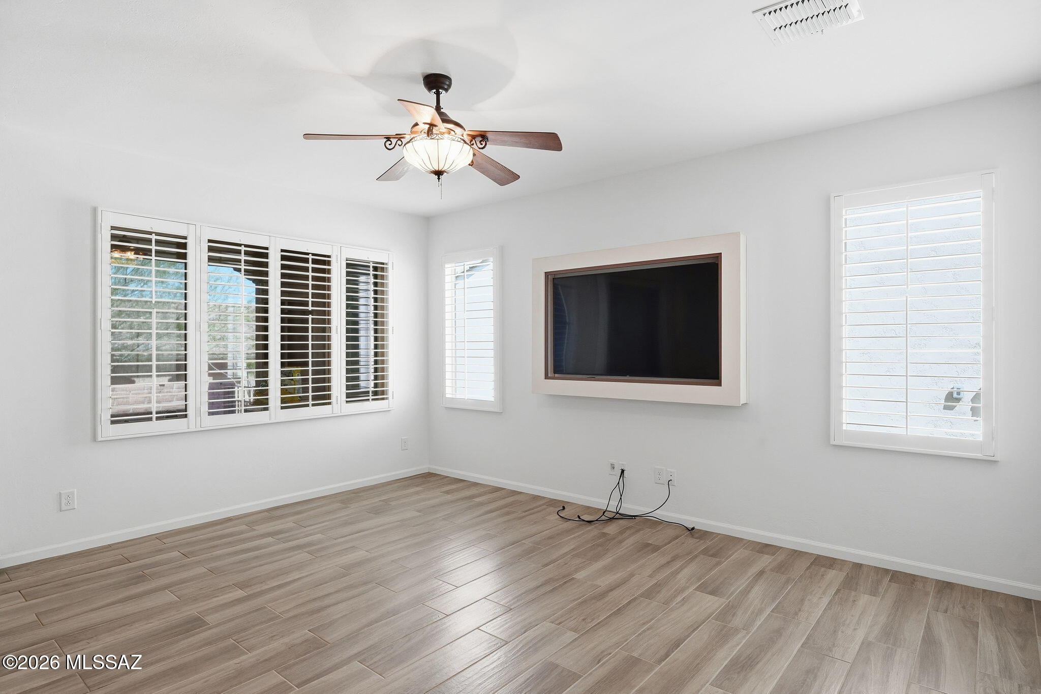 Quail Creek II Unit 33B SQ20161810746 - Residential