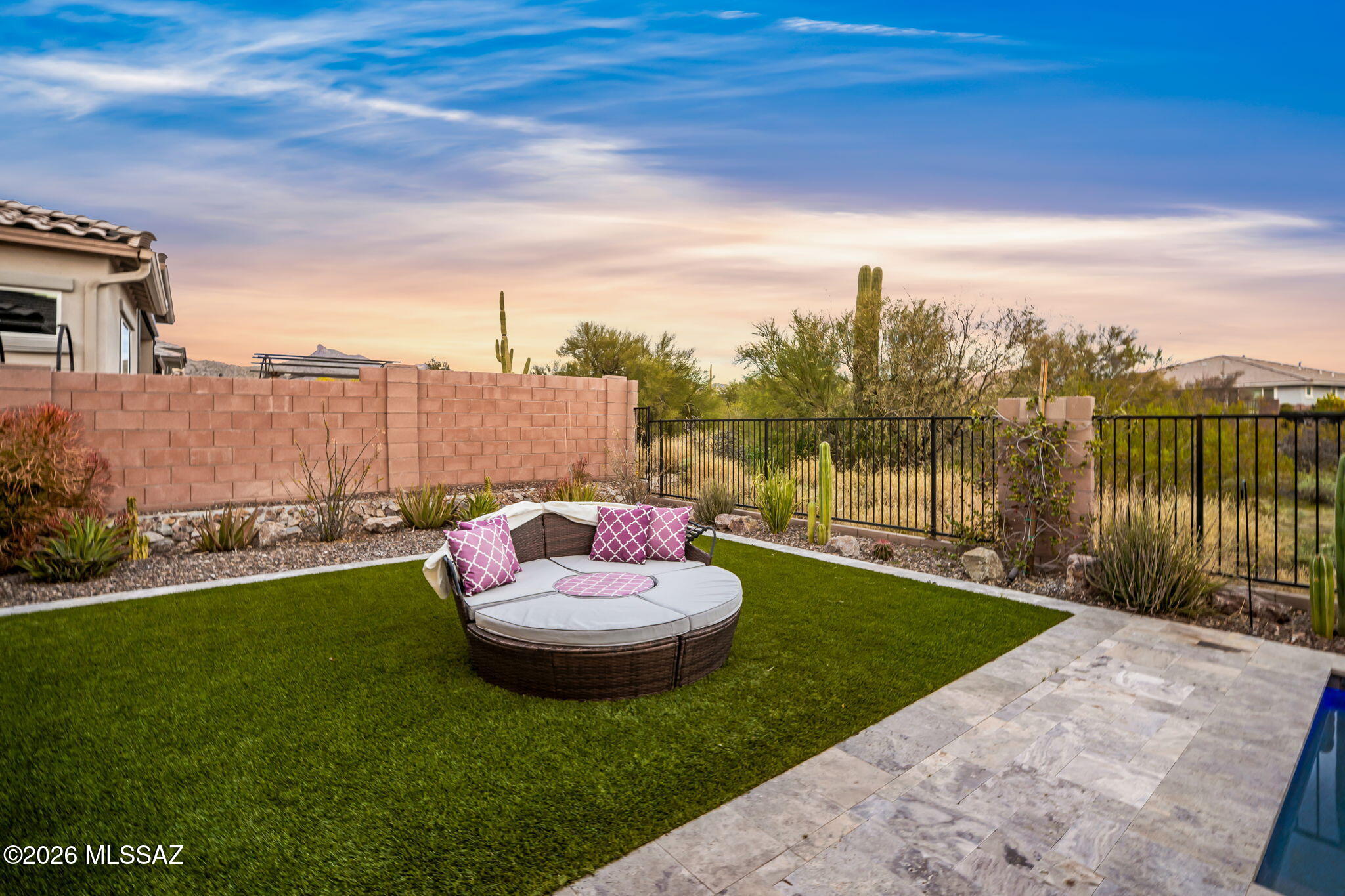 Blue Agave At Dove Mountain - Residential