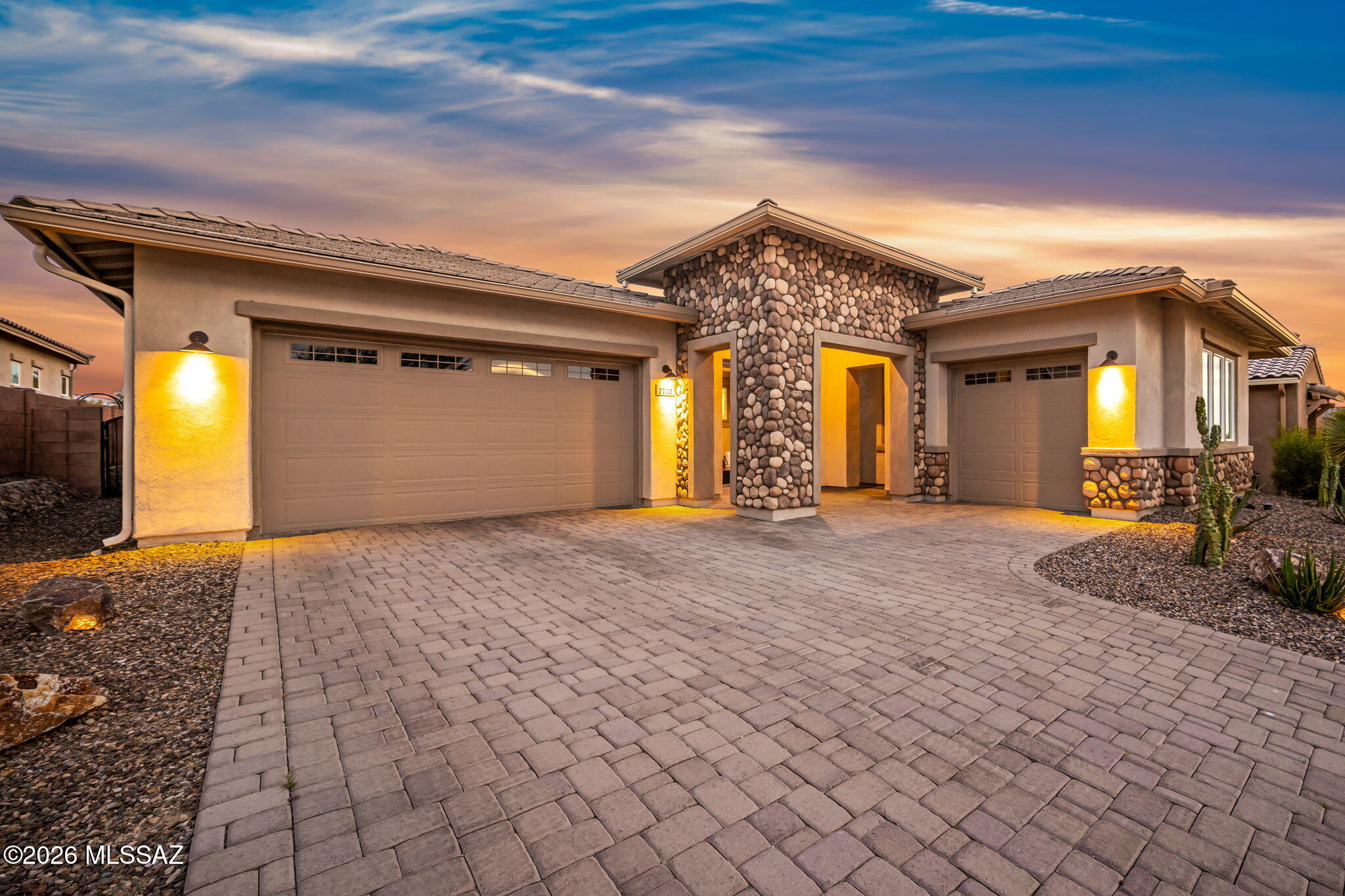 Blue Agave At Dove Mountain - Residential