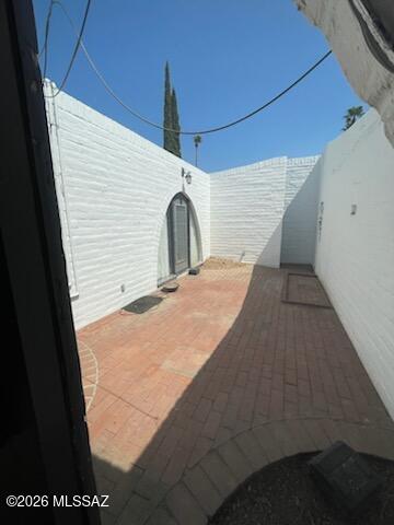Las Lomitas (1) - Residential