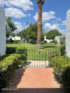 Las Lomitas (1) - Residential