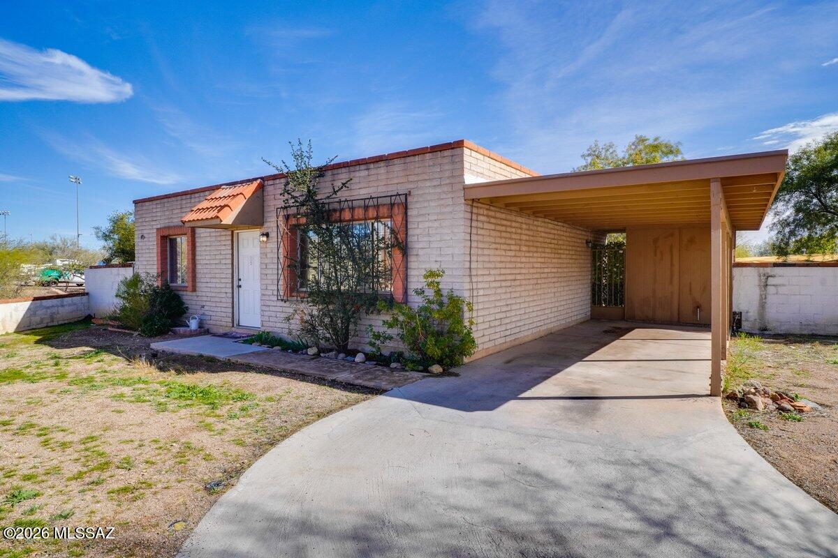 Charming ranch home located on a corner lot with a HUGE backyard located directly across from Manzanita Park . This home has new paint inside & out, new flooring in bedrooms, bath, & living room. Updated kitchen, new countertops and new appliances. Updated bath with new tile, vanity and fixtures. Walking distance to schools and parks. No HOA! Close to freeway, shopping & restaurants. Move-in ready! Owner/Agent