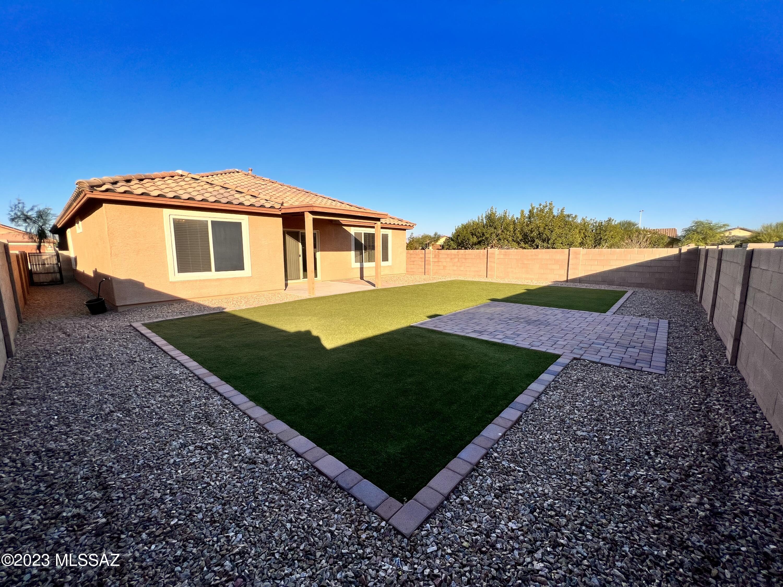 Gladden Farms BLK 13-15 - Residential Lease