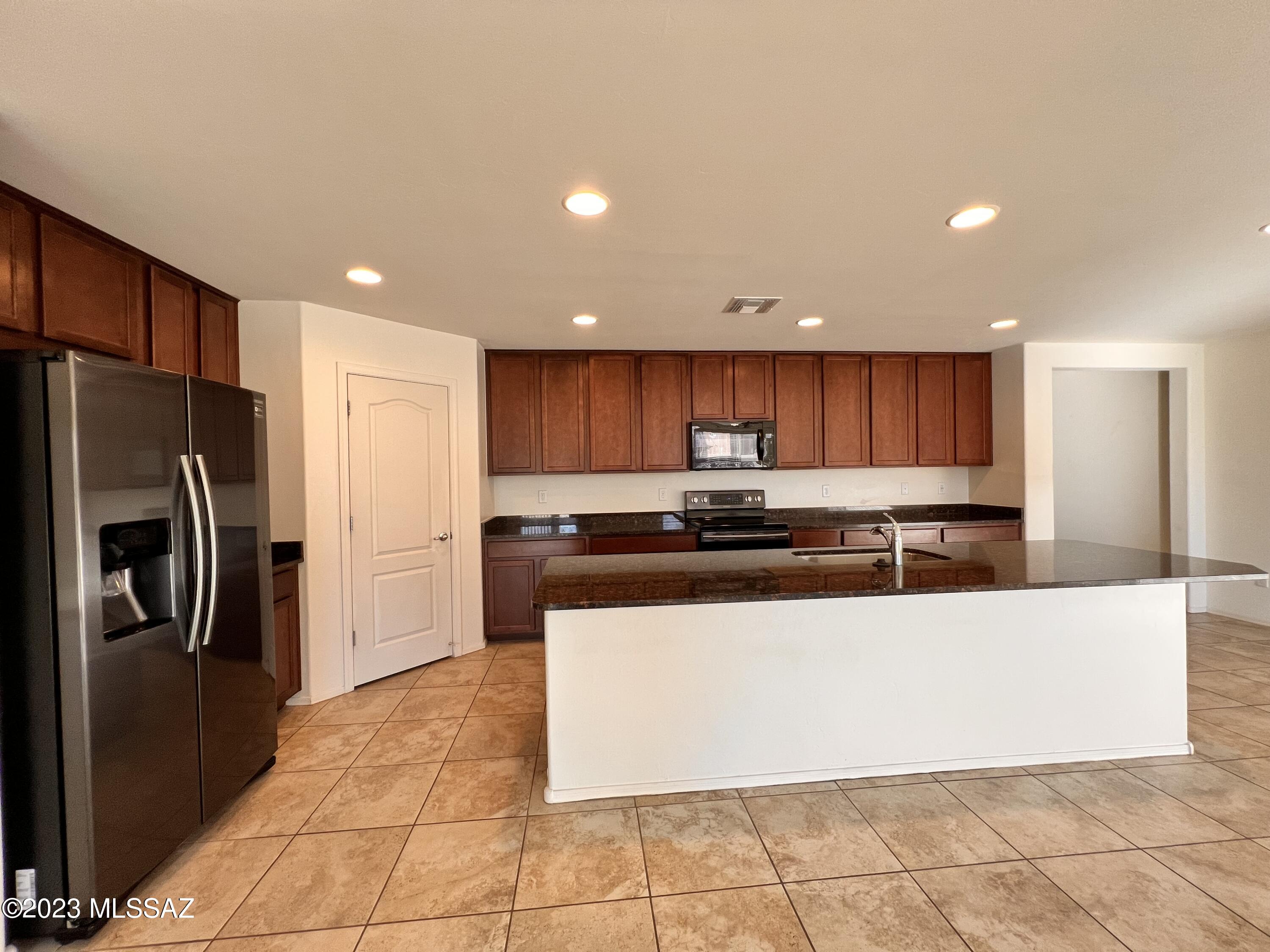 Gladden Farms BLK 13-15 - Residential Lease