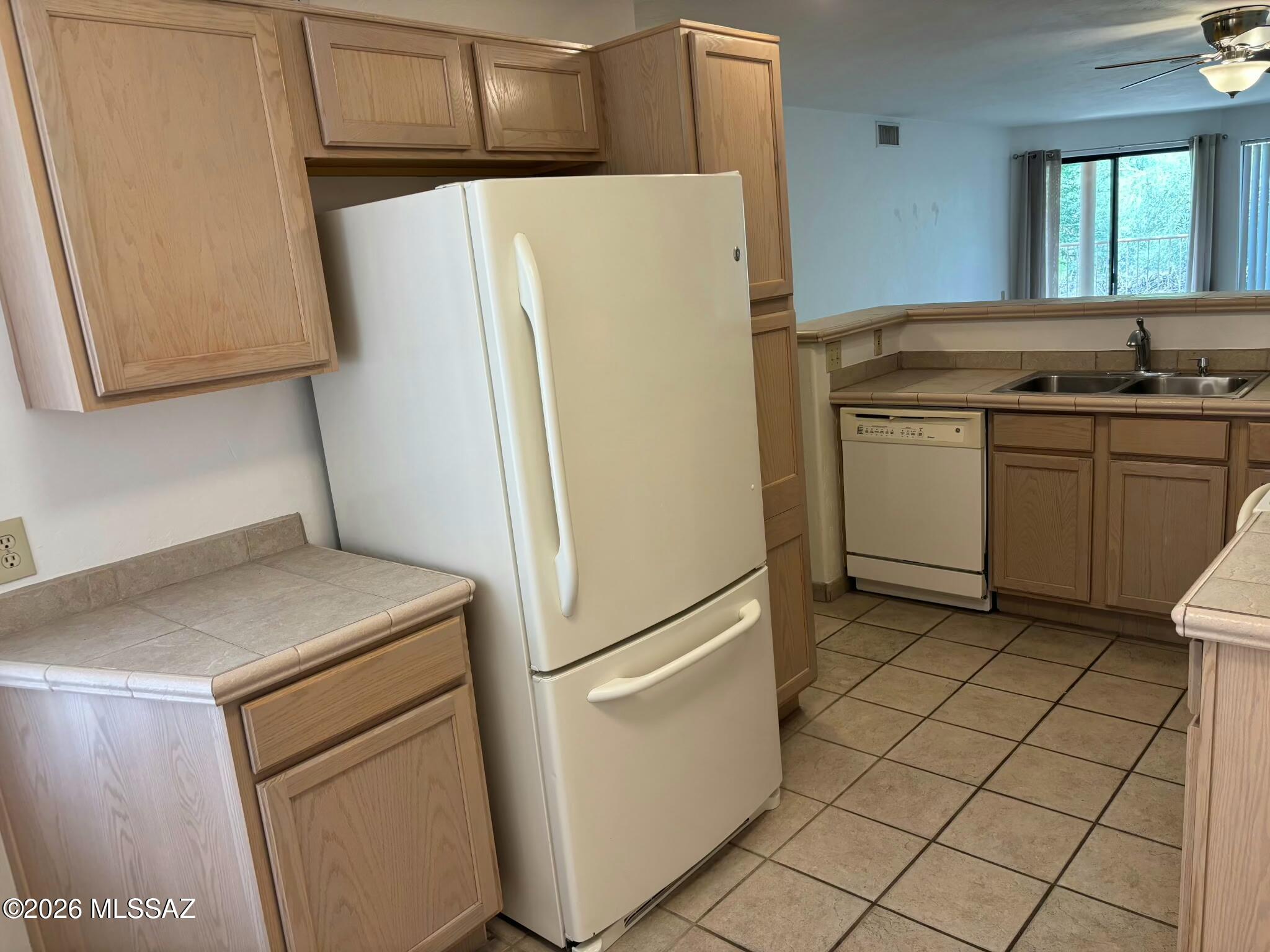 Dakotah Hills Condominium - Residential Lease
