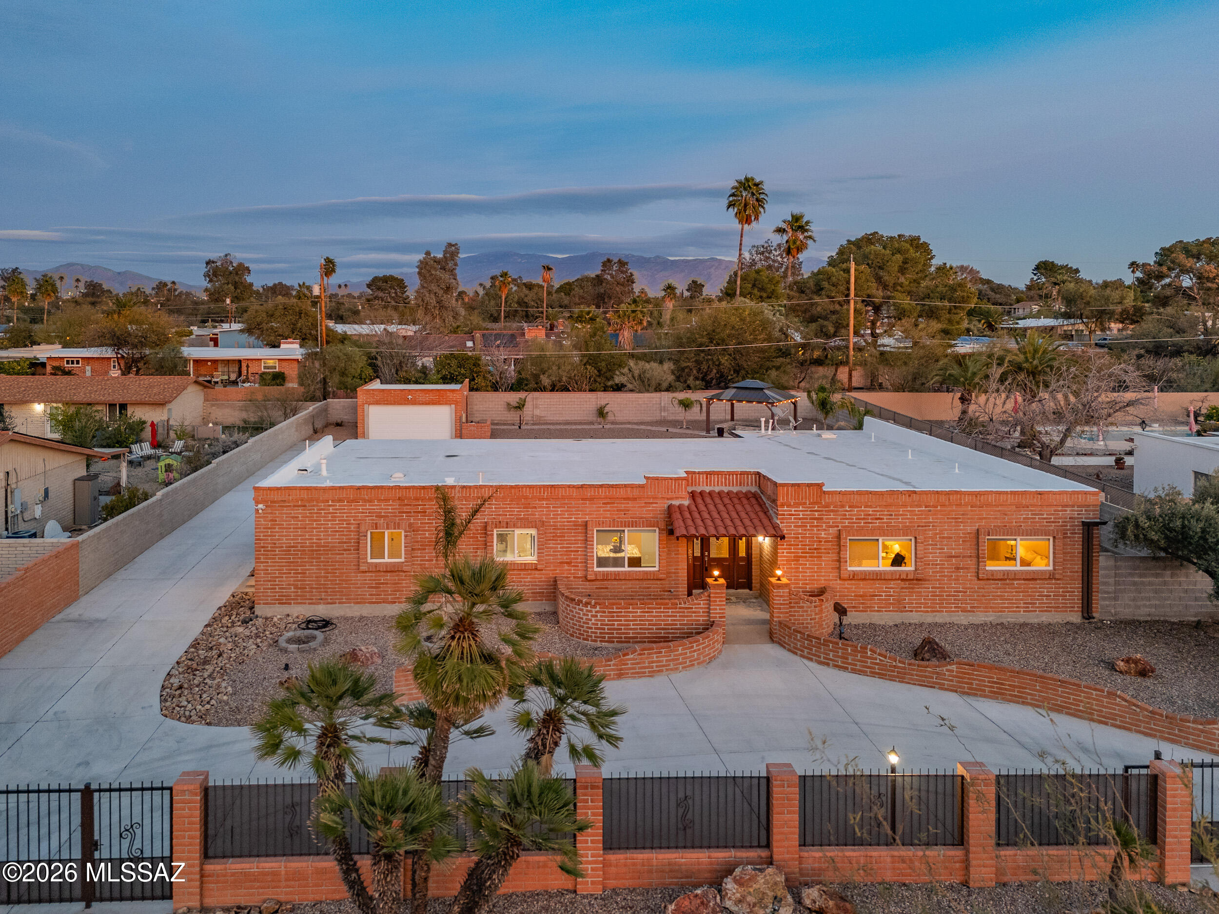 Wilshire Heights - Residential