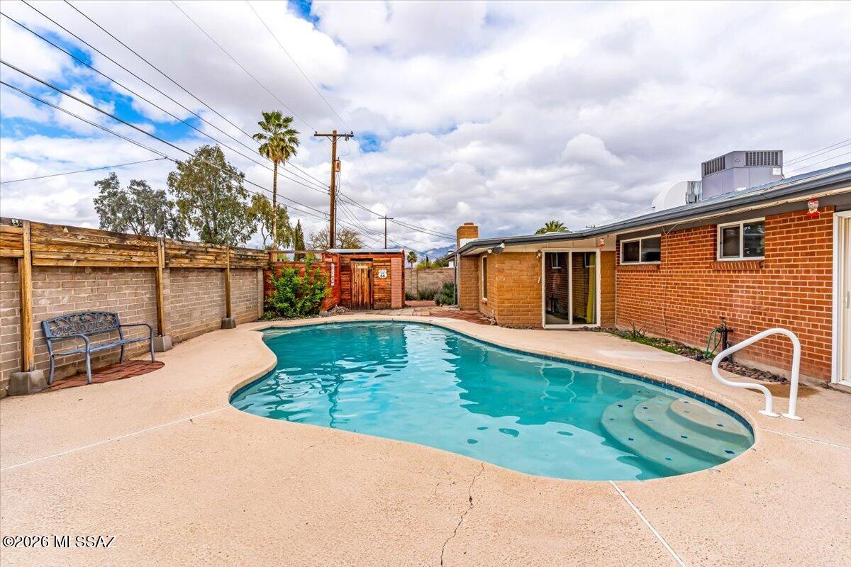 Longview Estates (194-470) - Residential
