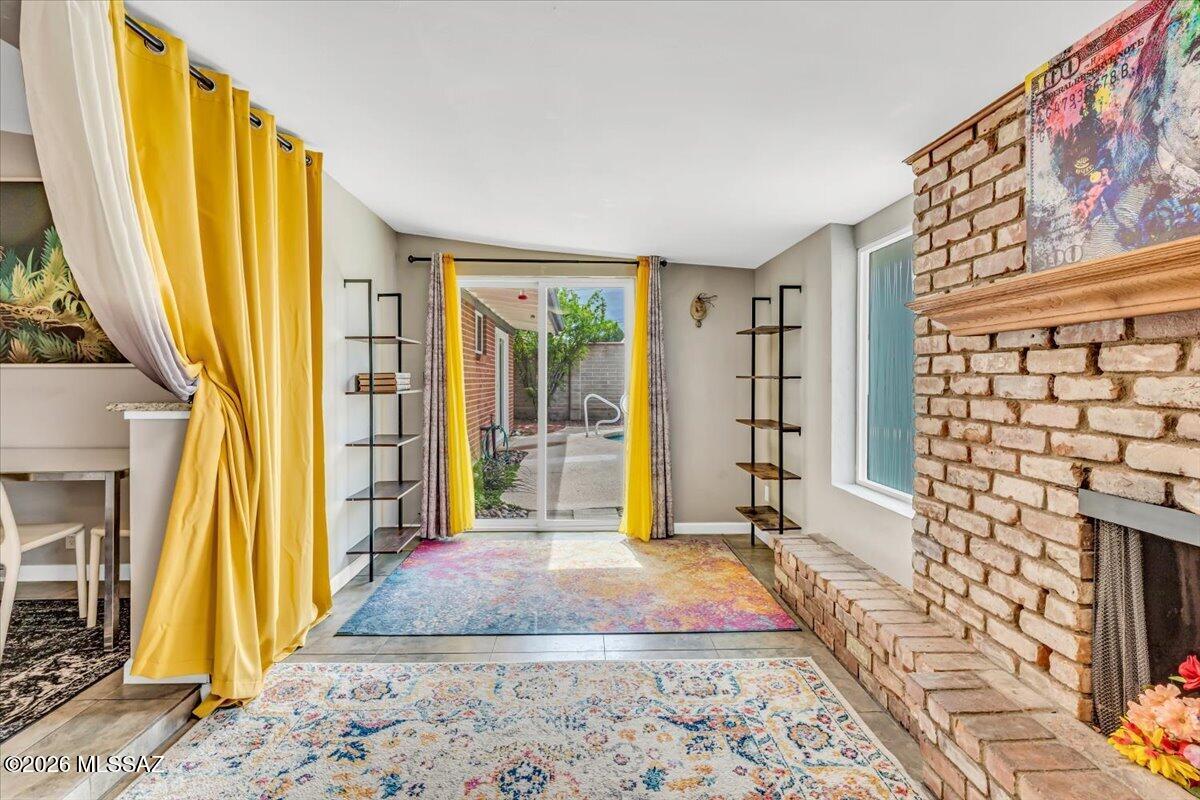 Longview Estates (194-470) - Residential