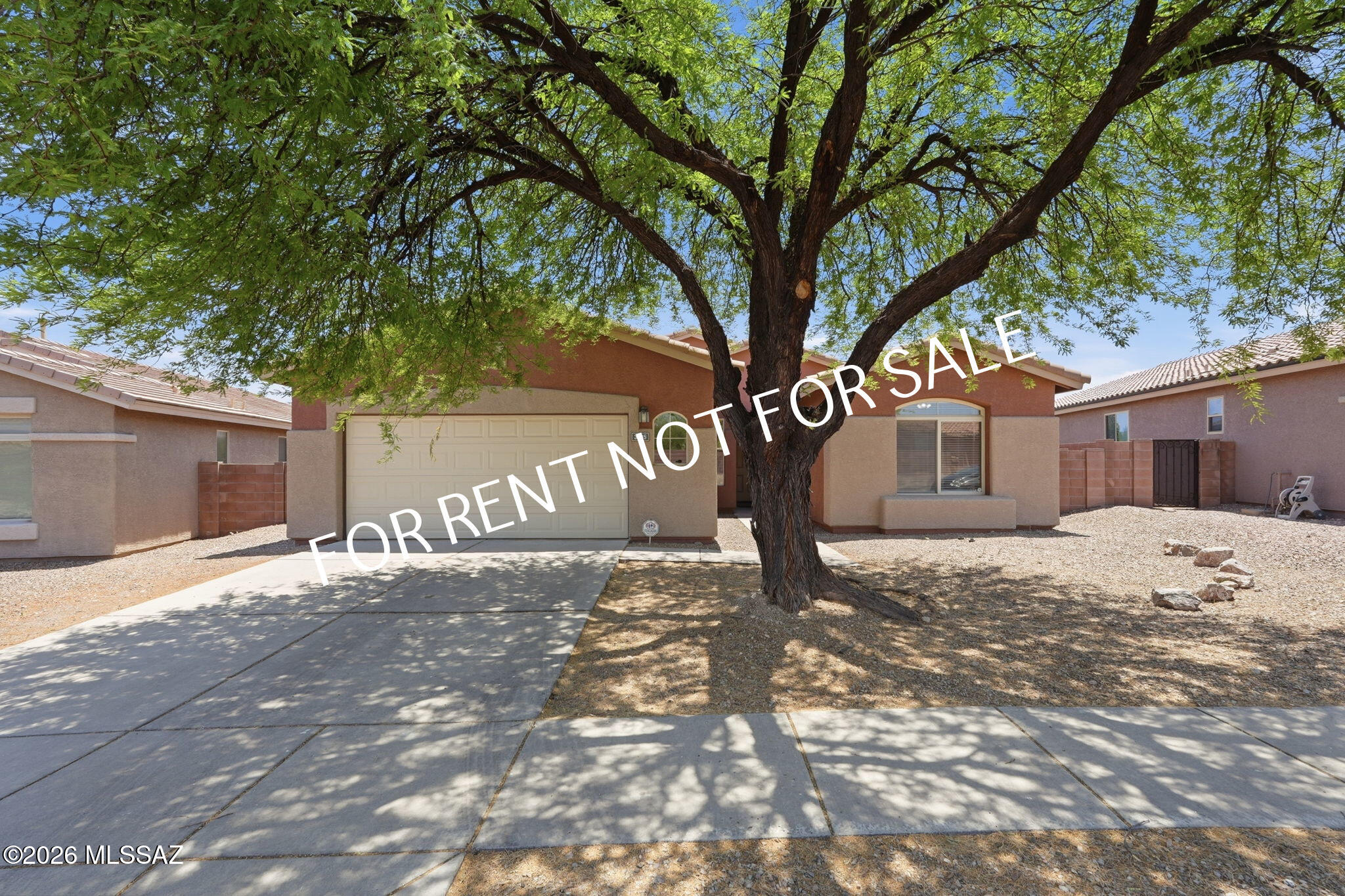 Agua Dulce (1-60) - Residential Lease