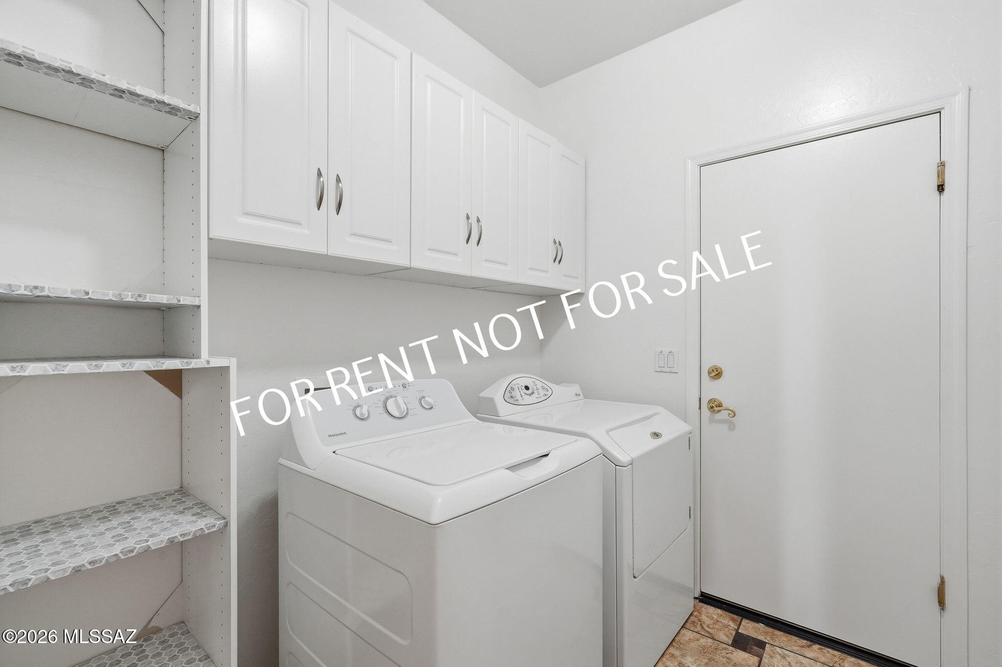 Agua Dulce (1-60) - Residential Lease