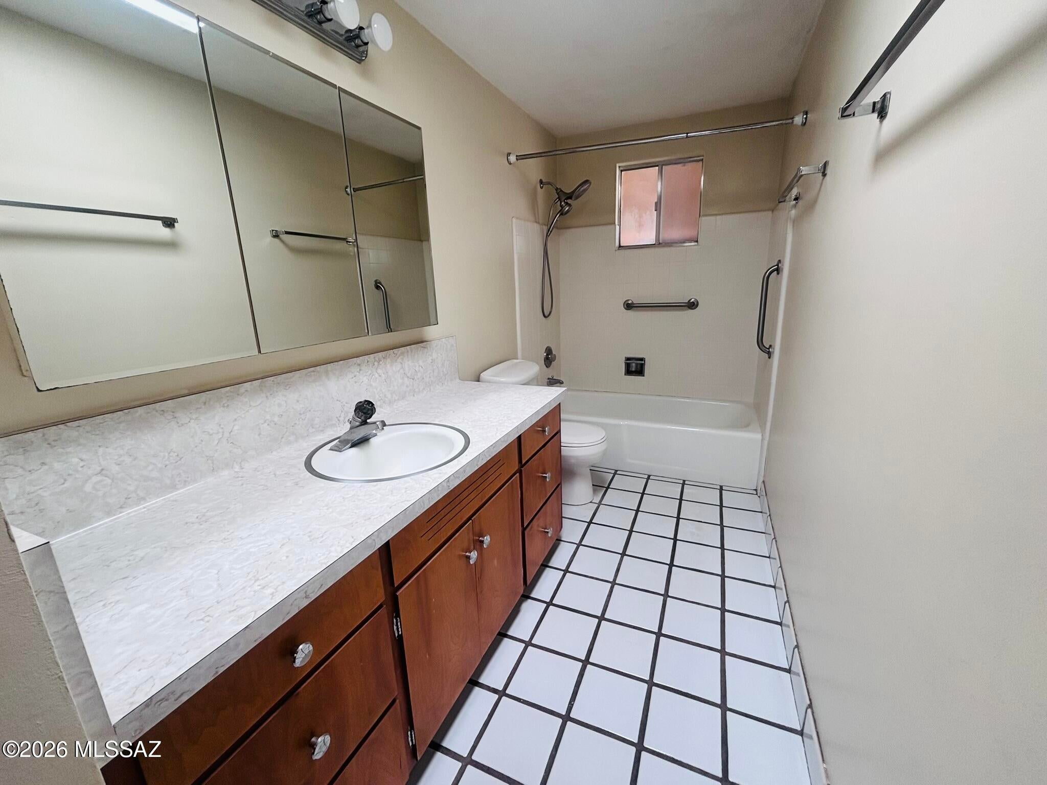 Hiawatha Hills - Residential Lease